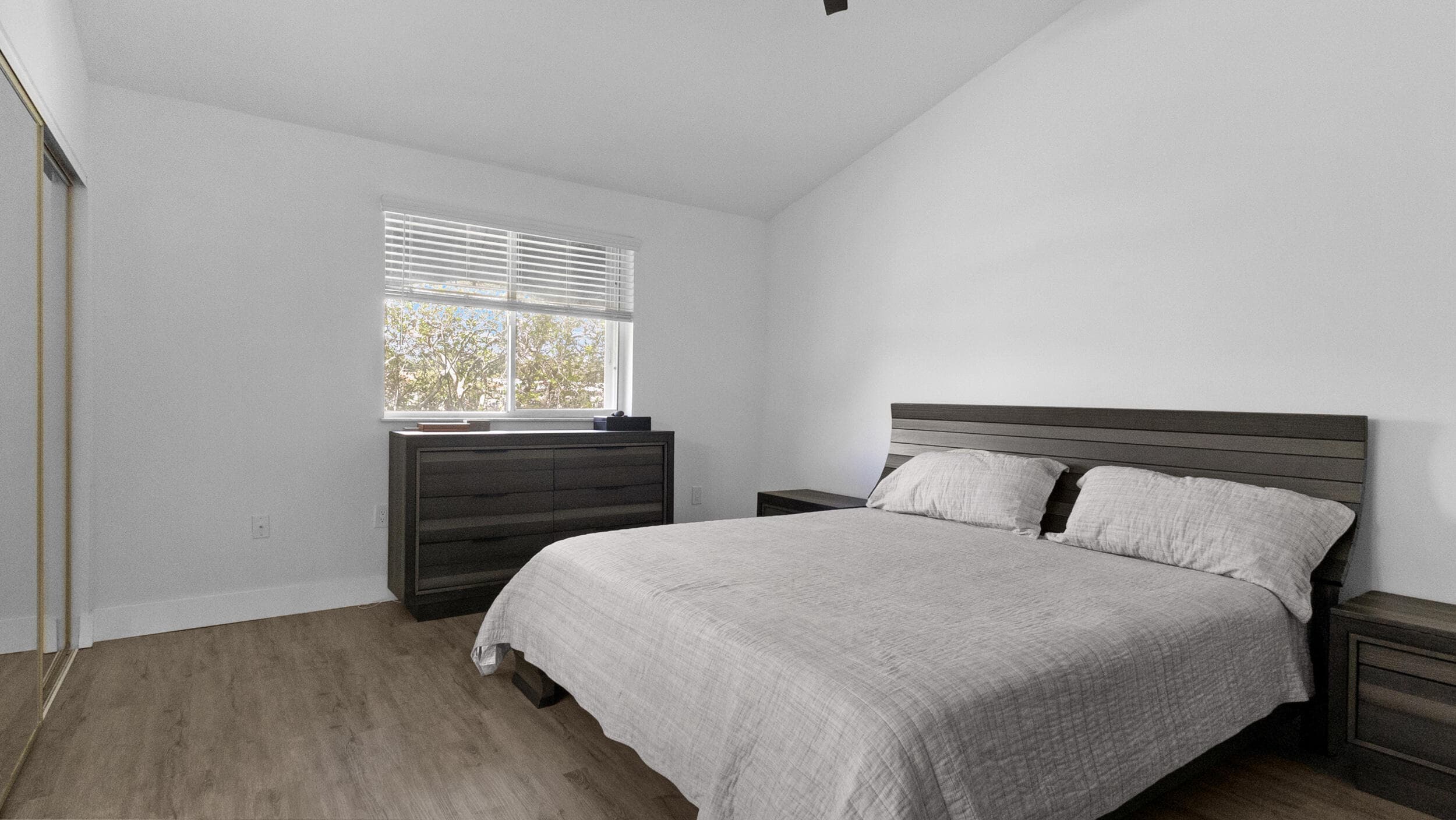 638 N University Drive, Plantation, FL 33324 — photo 14 of 26