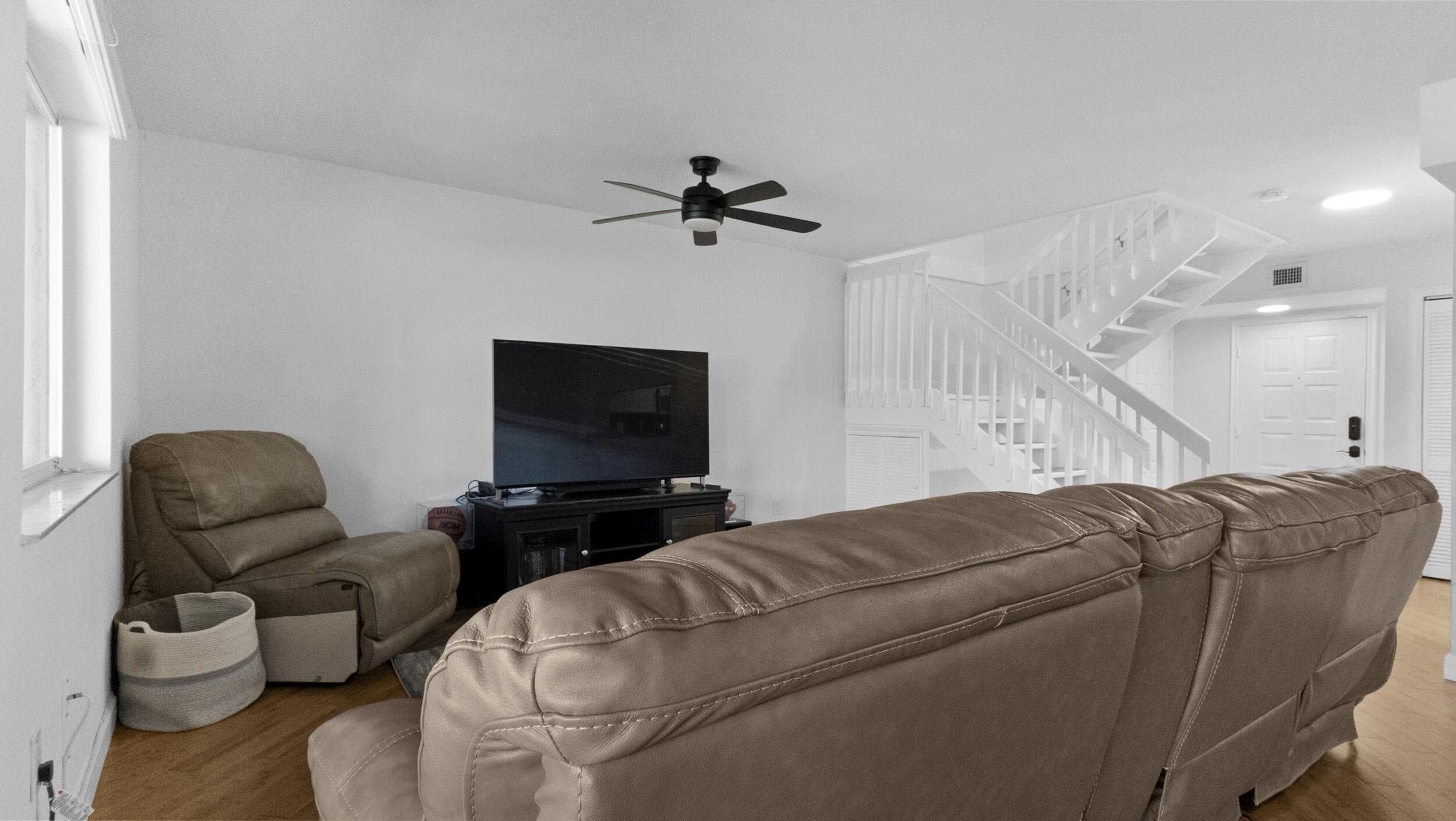 638 N University Drive, Plantation, FL 33324 — photo 5 of 26
