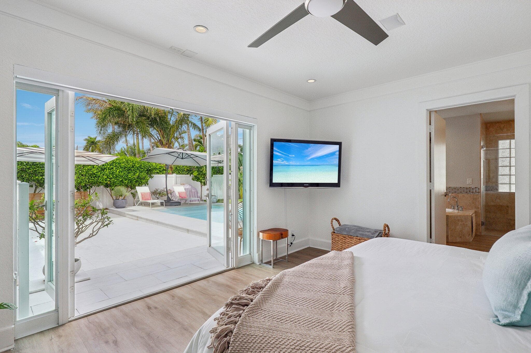 1910 NE 17th Terrace, Fort Lauderdale, FL 33305 — photo 35 of 61