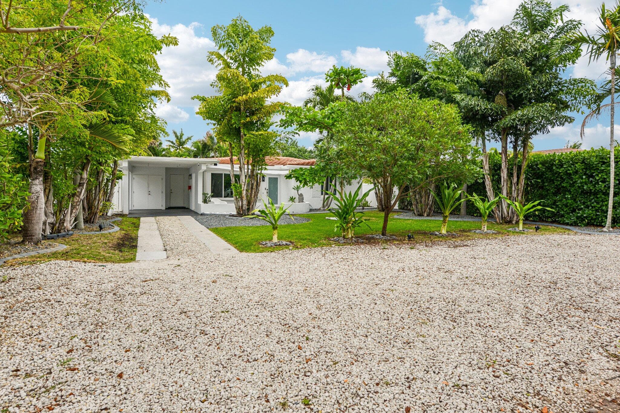 1910 NE 17th Terrace, Fort Lauderdale, FL 33305 — photo 3 of 61
