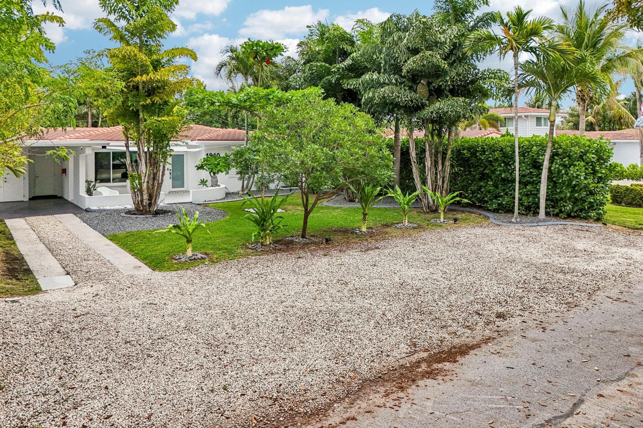 1910 NE 17th Terrace, Fort Lauderdale, FL 33305 — photo 2 of 61