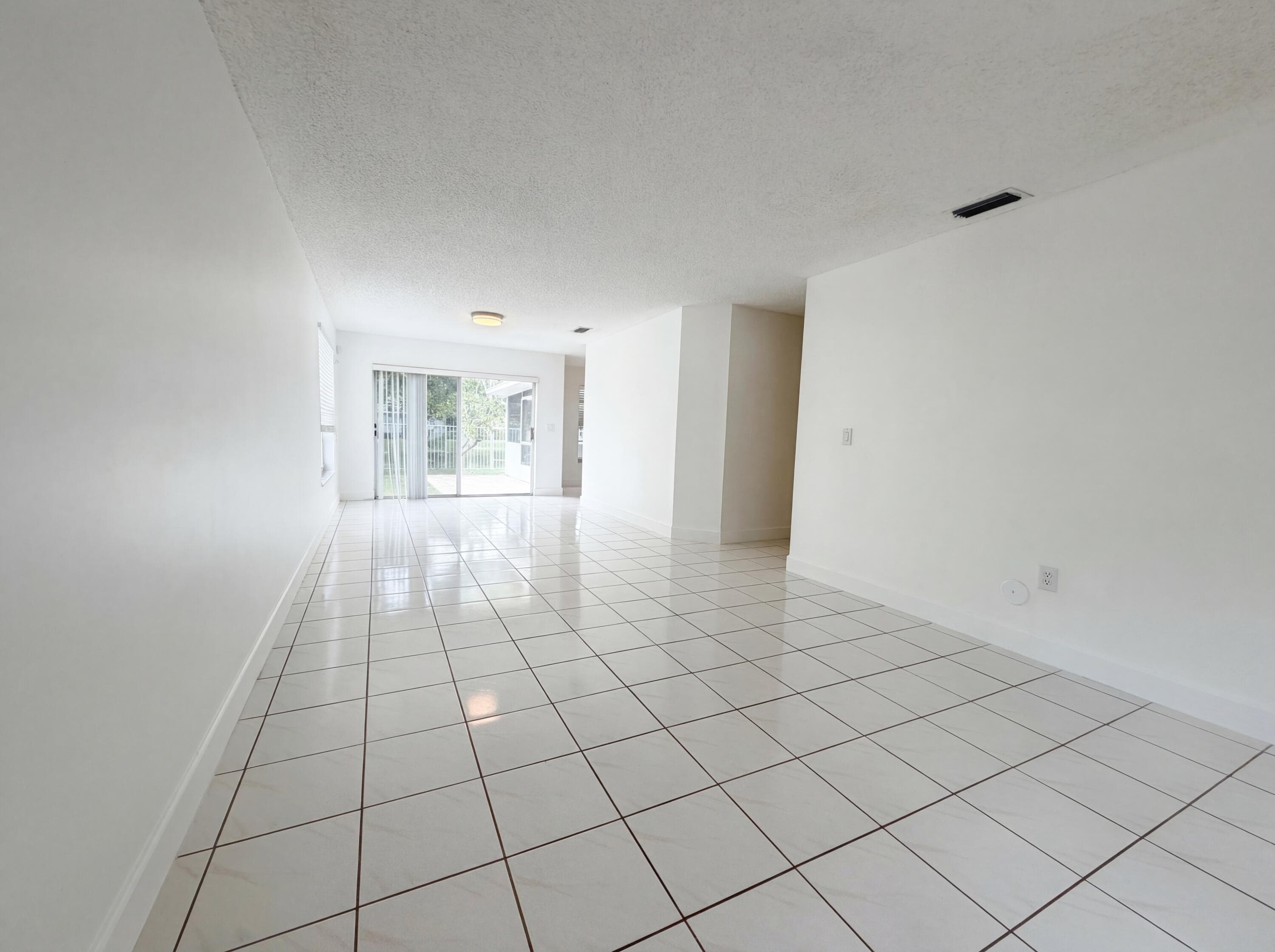 73 Gables Boulevard, Weston, FL 33326 — photo 12 of 20