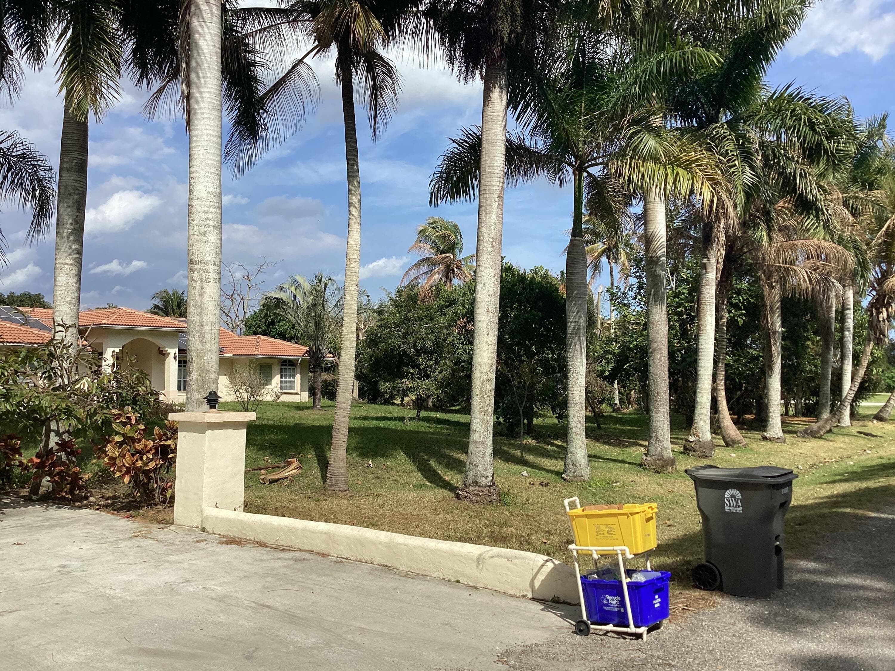 12173 N 88th Pl Place N 1, The Acreage, FL 33412 — photo 1 of 4