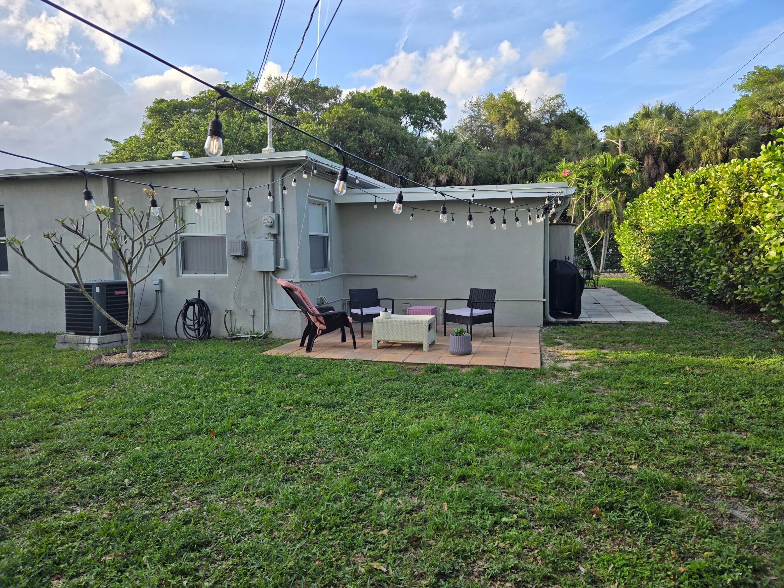 1110 SW 28th Street, Fort Lauderdale, FL 33315 — photo 3 of 22