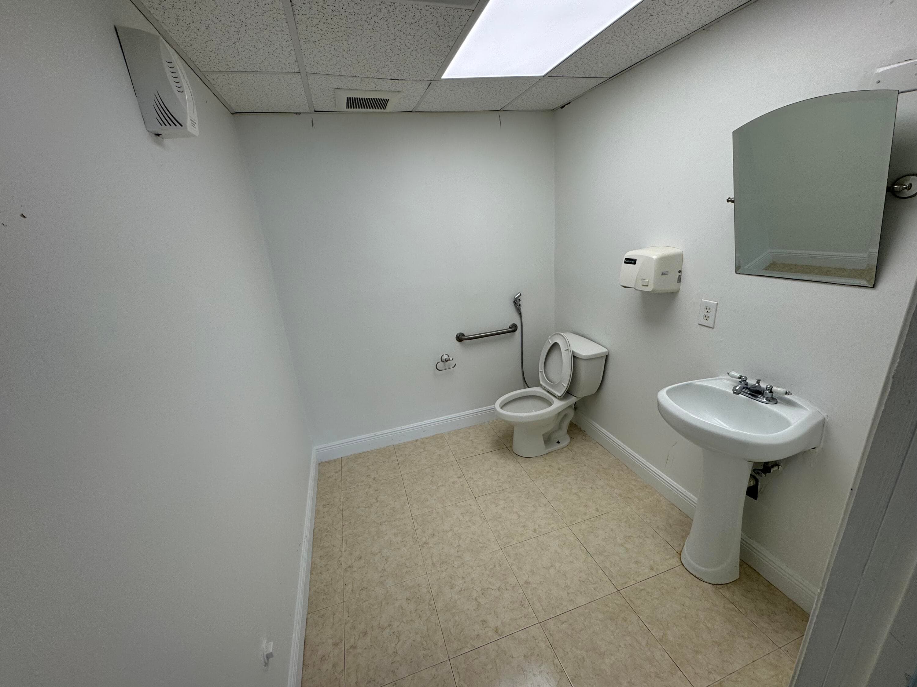 777 E Oakland Park Boulevard, Oakland Park, FL 33334 — photo 11 of 12