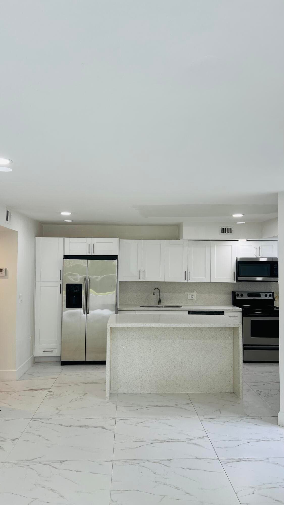 1401 Village Boulevard 2012, West Palm Beach, FL 33409 — photo 2 of 19