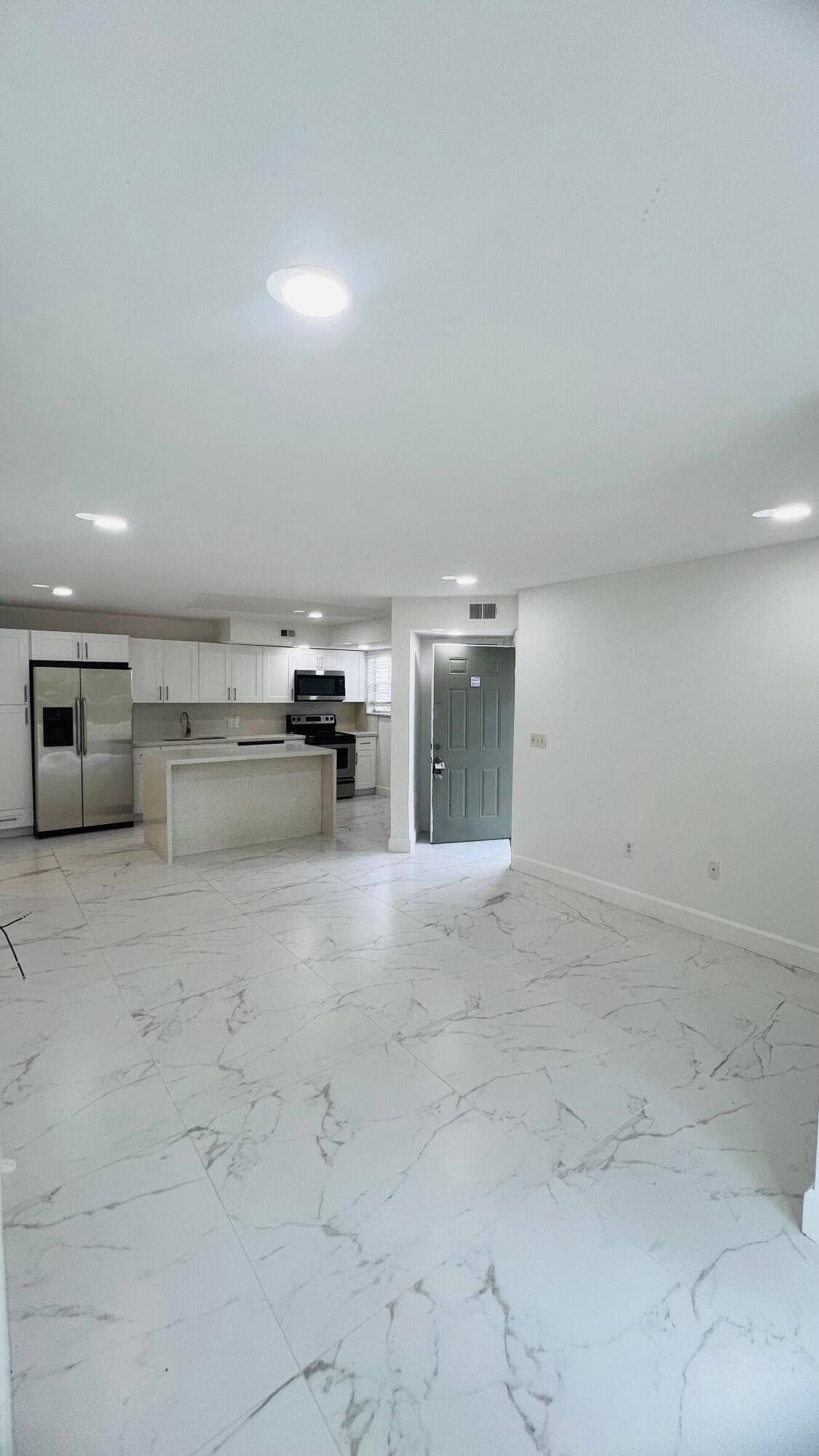 1401 Village Boulevard 2012, West Palm Beach, FL 33409 — photo 9 of 19