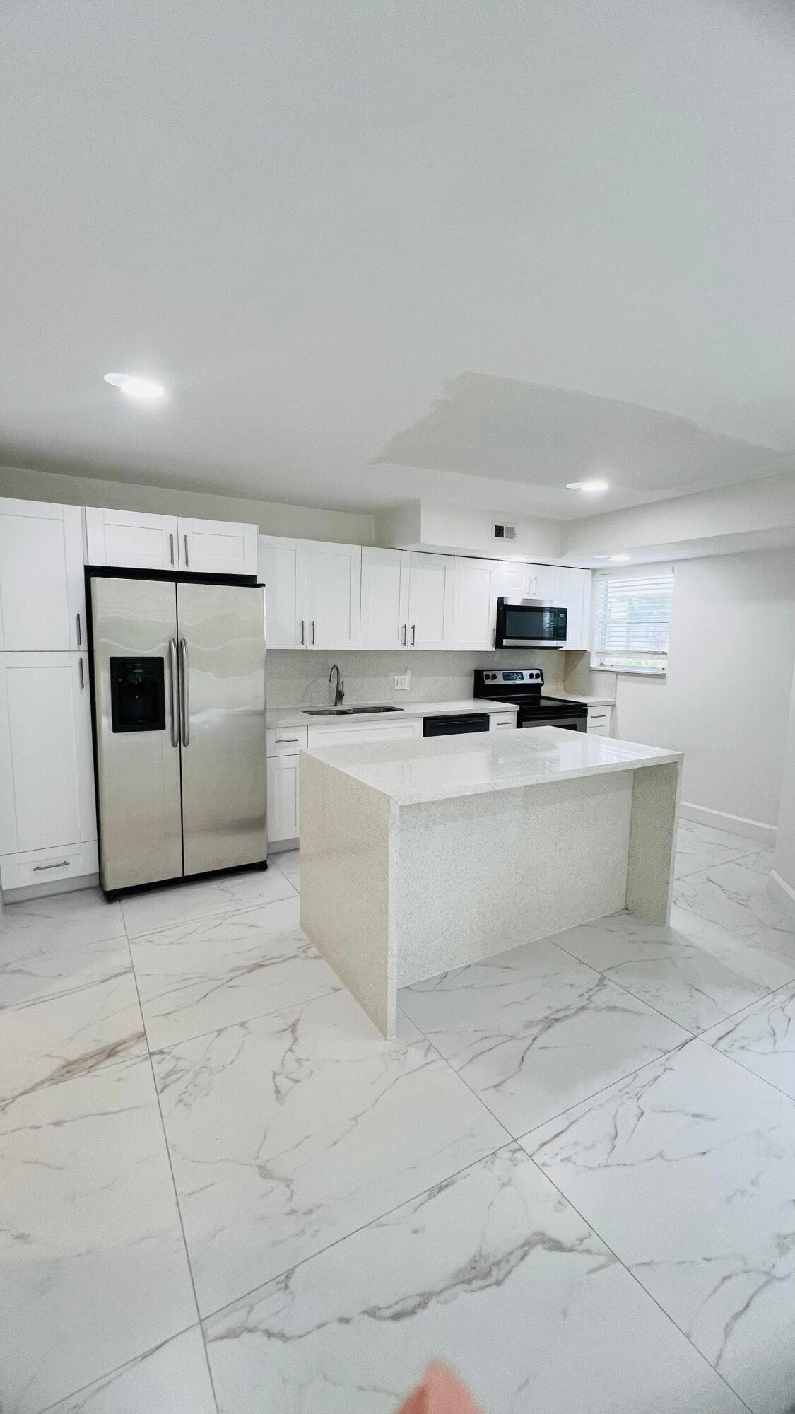 1401 Village Boulevard 2012, West Palm Beach, FL 33409 — photo 1 of 19