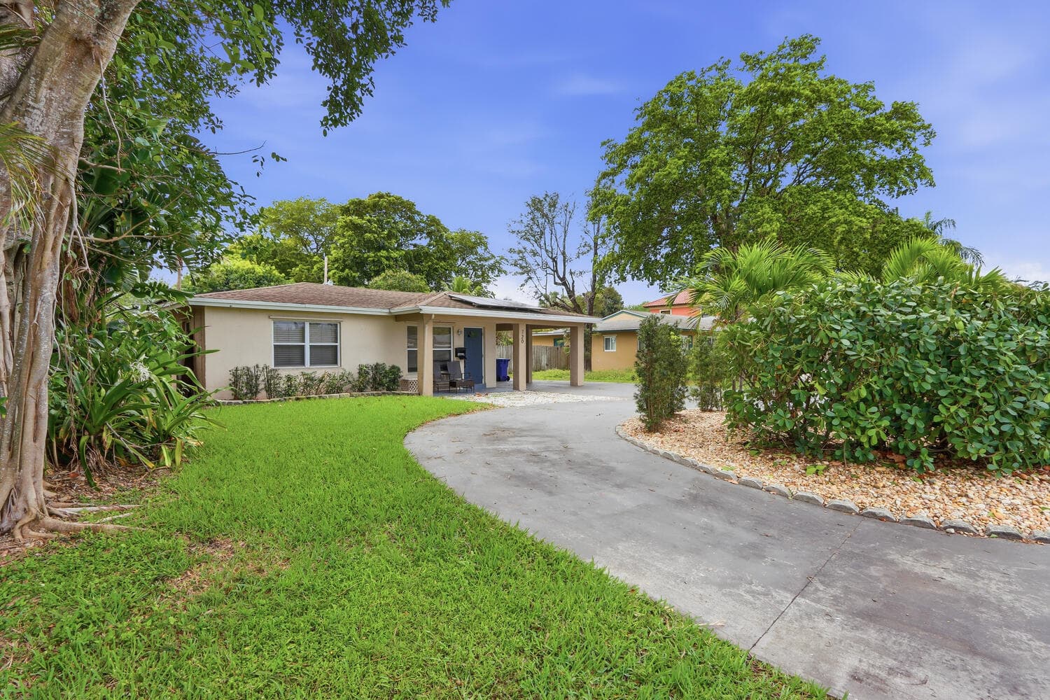 720 NE 7th Street, Pompano Beach, FL 33060 — photo 9 of 35