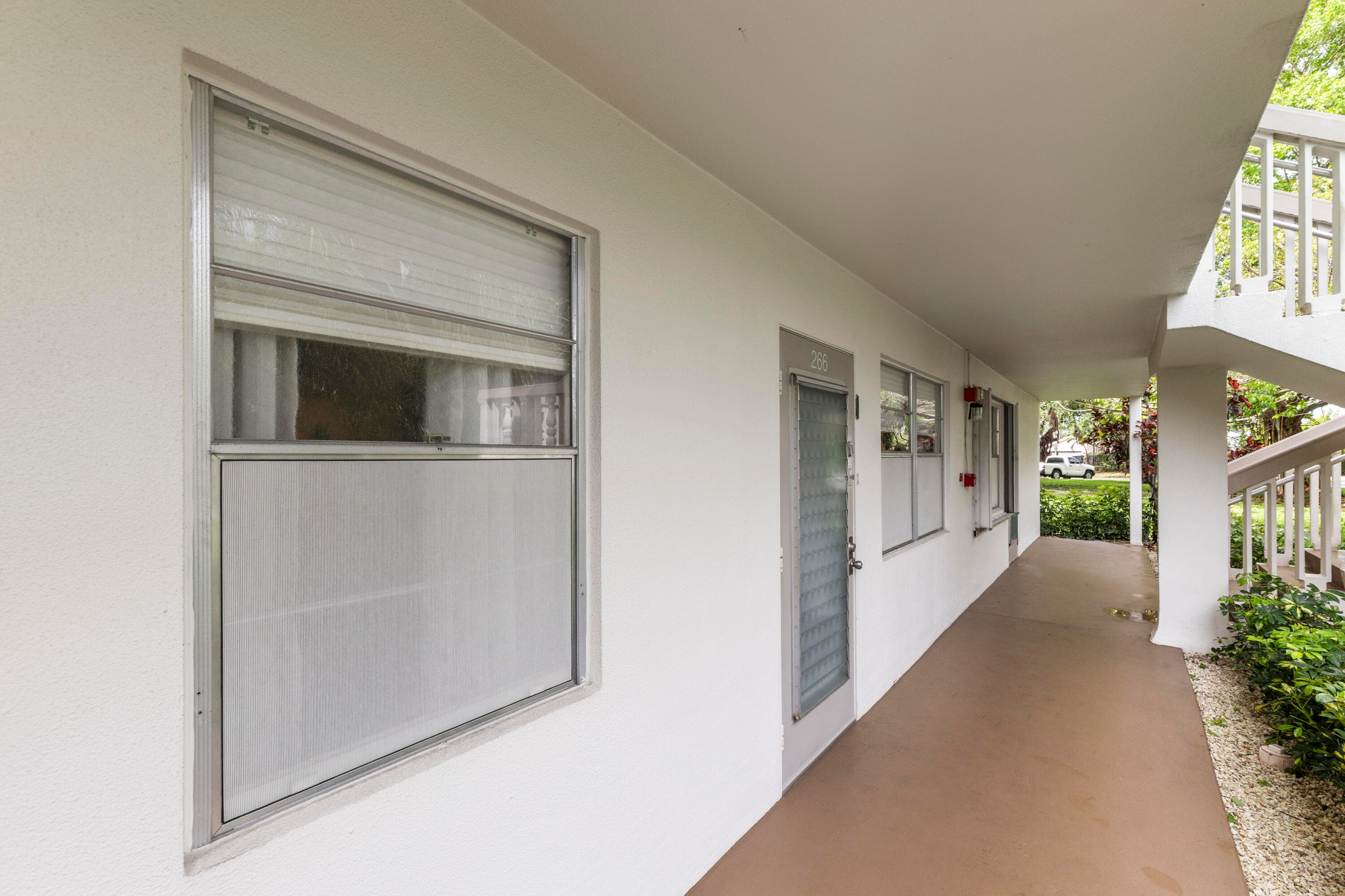 266 Ventnor S, Deerfield Beach, FL 33442 — photo 2 of 41