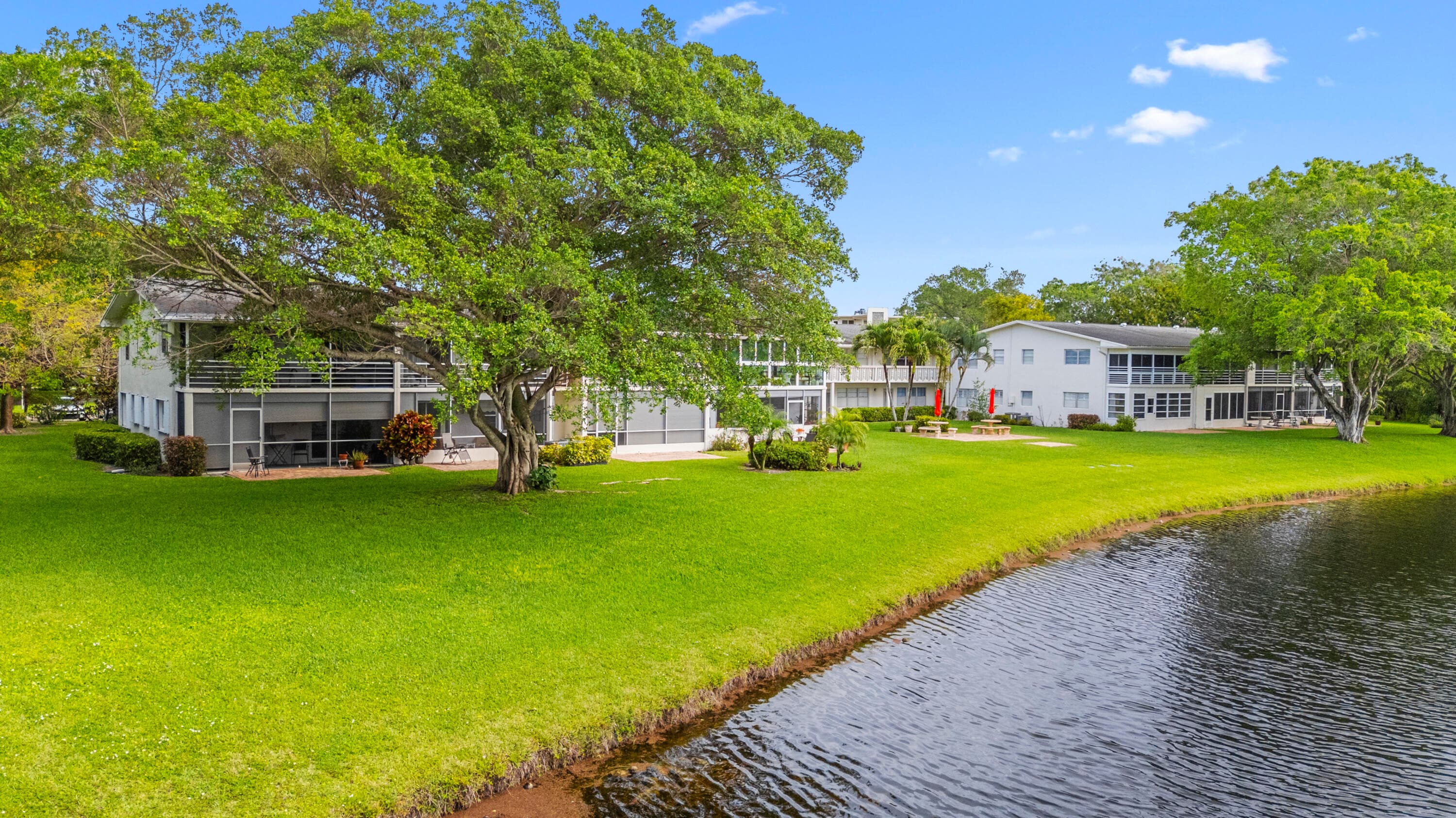 266 Ventnor S, Deerfield Beach, FL 33442 — photo 34 of 41