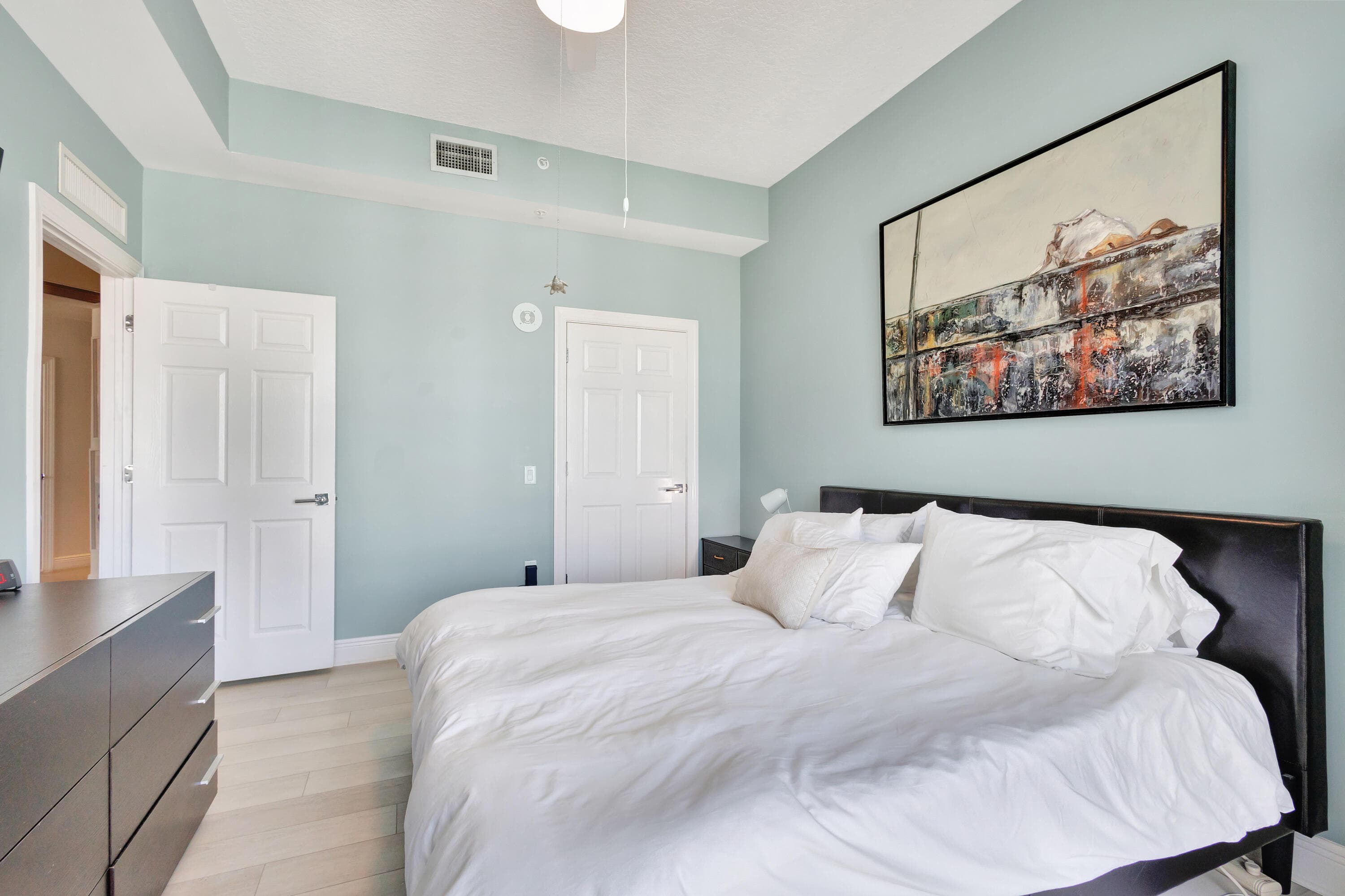 410 Evernia Street 801, West Palm Beach, FL 33401 — photo 15 of 39