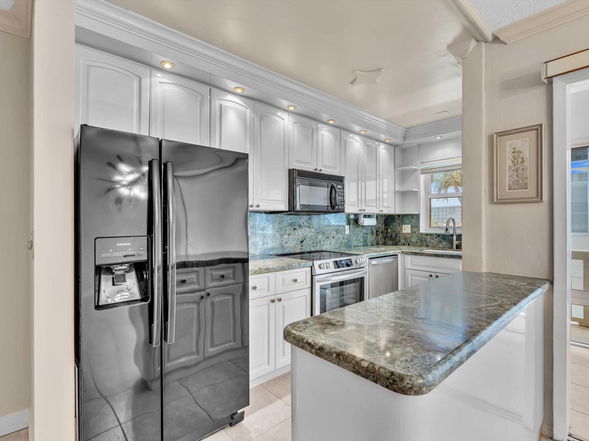 2000 Diana Drive, Hallandale Beach, FL 33009 — photo 15 of 65