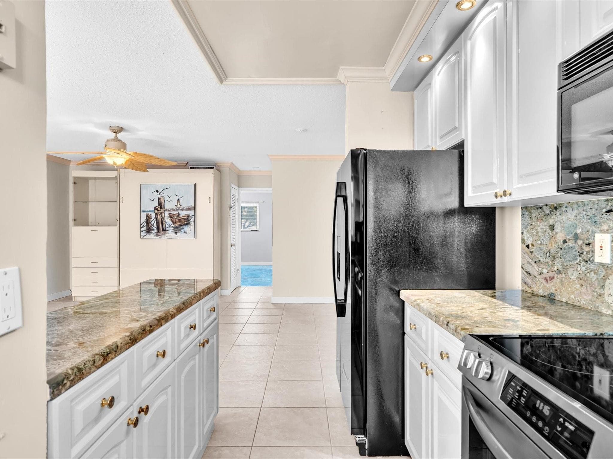 2000 Diana Drive, Hallandale Beach, FL 33009 — photo 18 of 65
