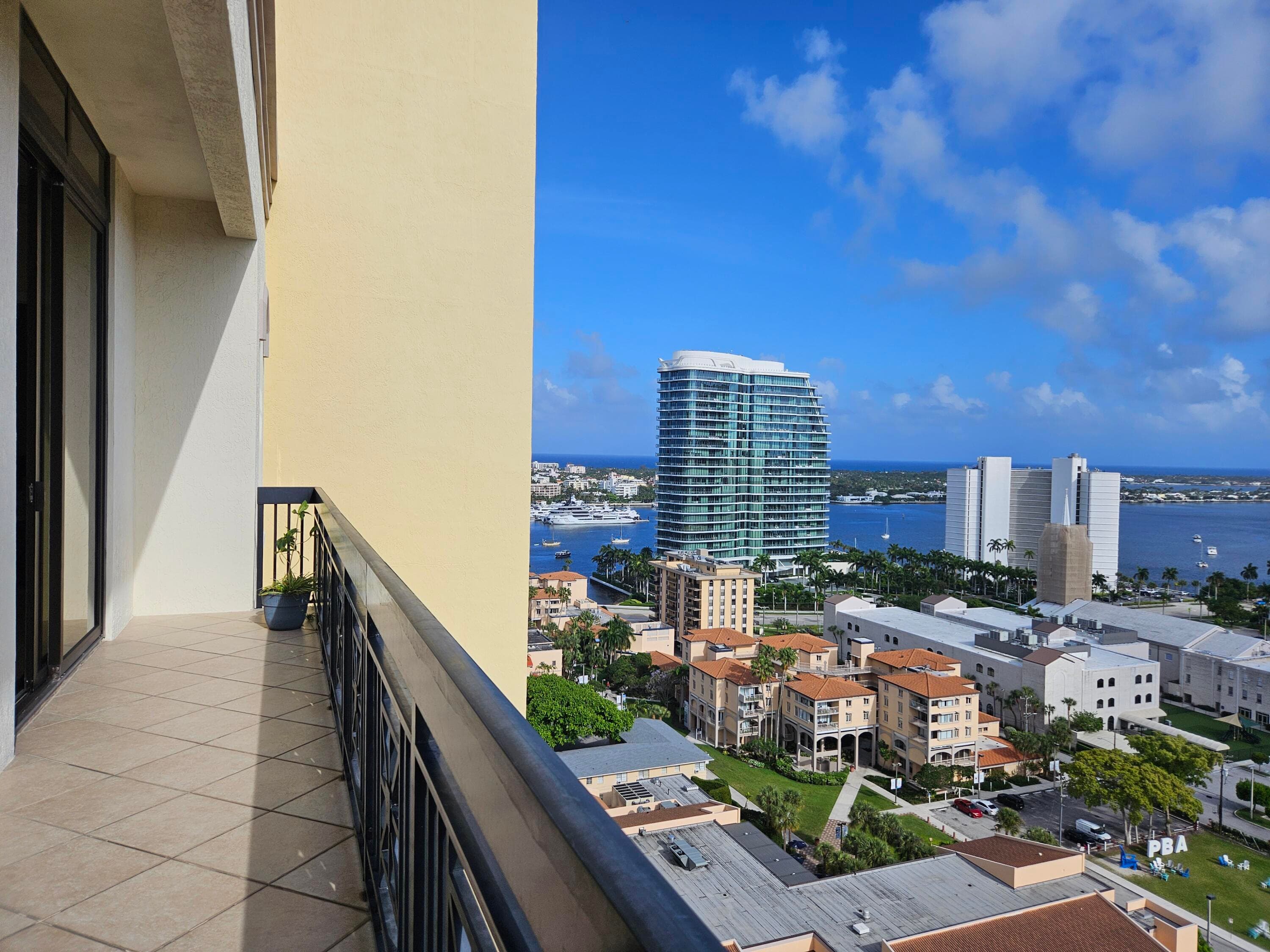 801 S Olive Avenue 1604, West Palm Beach, FL 33401 — photo 11 of 19