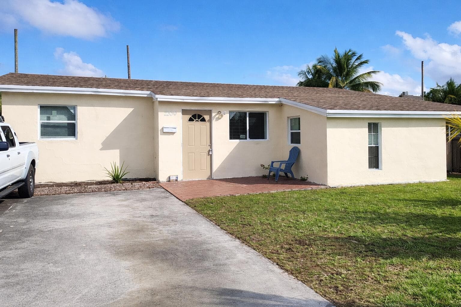 2330 NE 1st Avenue, Pompano Beach, FL 33060 — photo 1 of 14