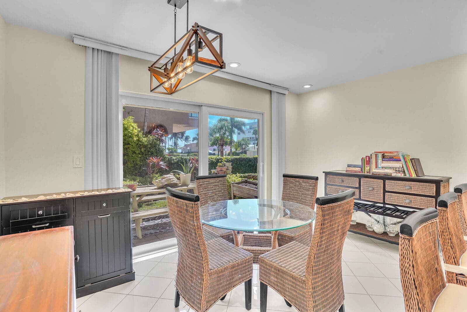 584 SE 20th Avenue 2, Deerfield Beach, FL 33441 — photo 15 of 31
