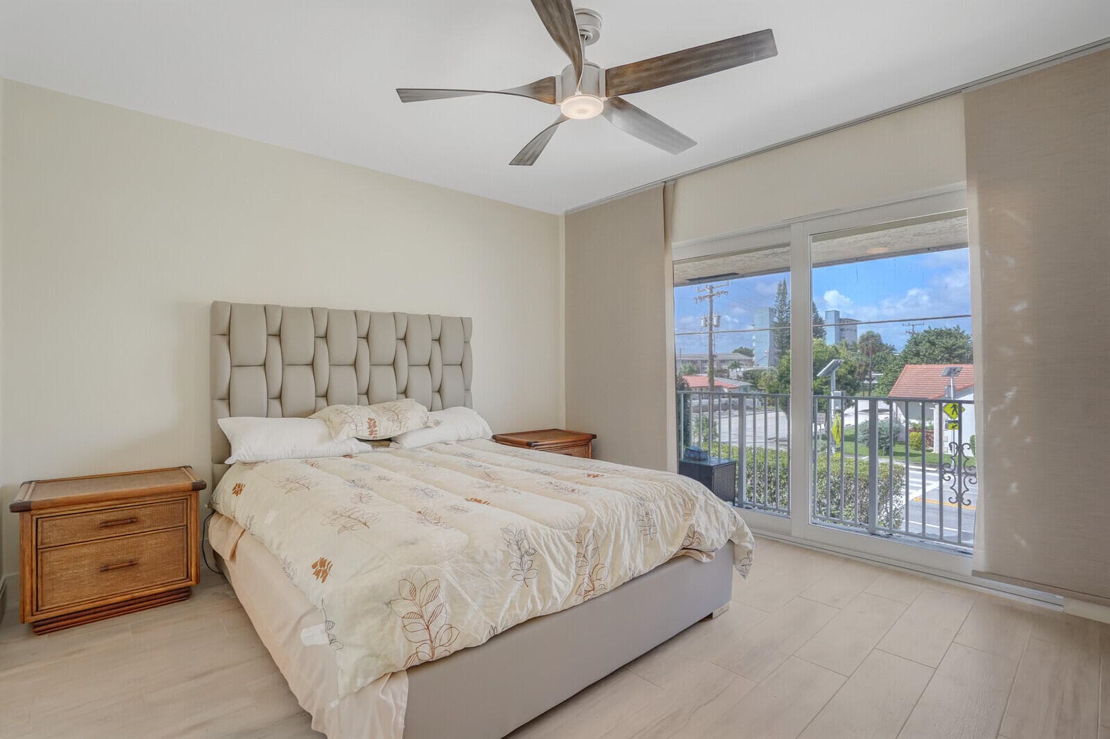 584 SE 20th Avenue 2, Deerfield Beach, FL 33441 — photo 17 of 31