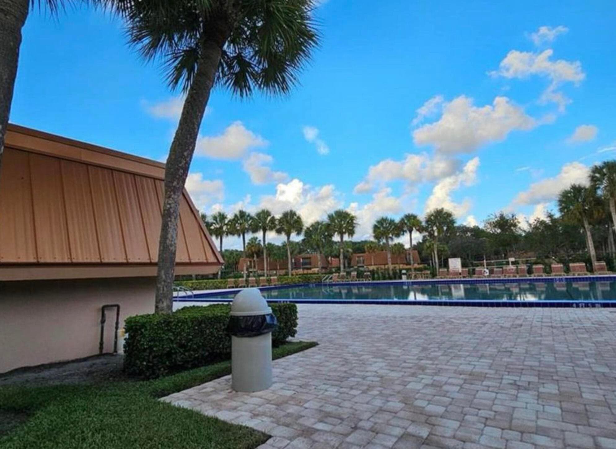 197 Charter Way, West Palm Beach, FL 33407 — photo 2 of 25