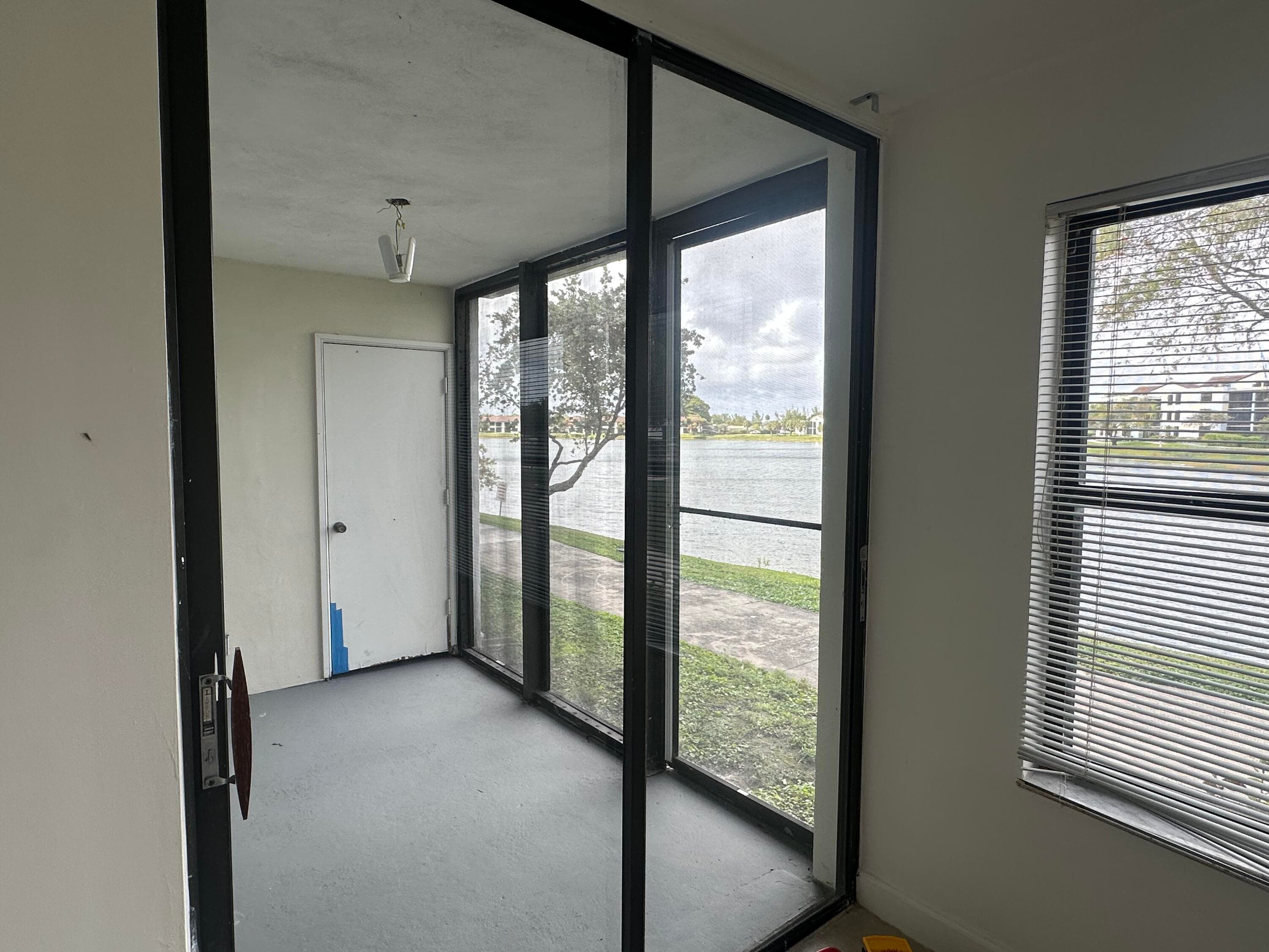 208 Lake Pointe Drive 108, Oakland Park, FL 33309 — photo 12 of 17
