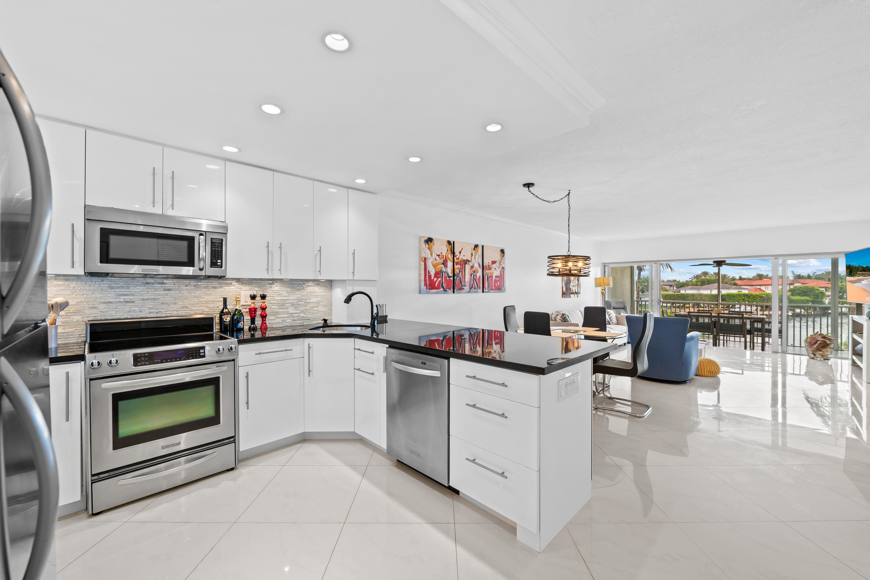 400 N Federal Highway 315, Deerfield Beach, FL 33441 — photo 3 of 48