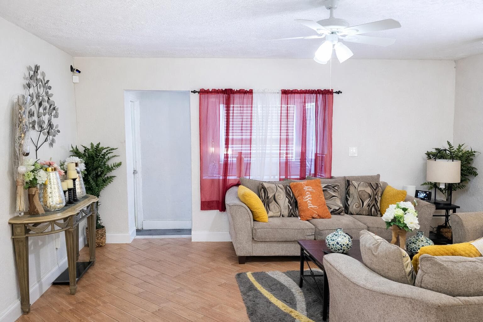 2330 NE 1st Avenue, Pompano Beach, FL 33060 — photo 4 of 14