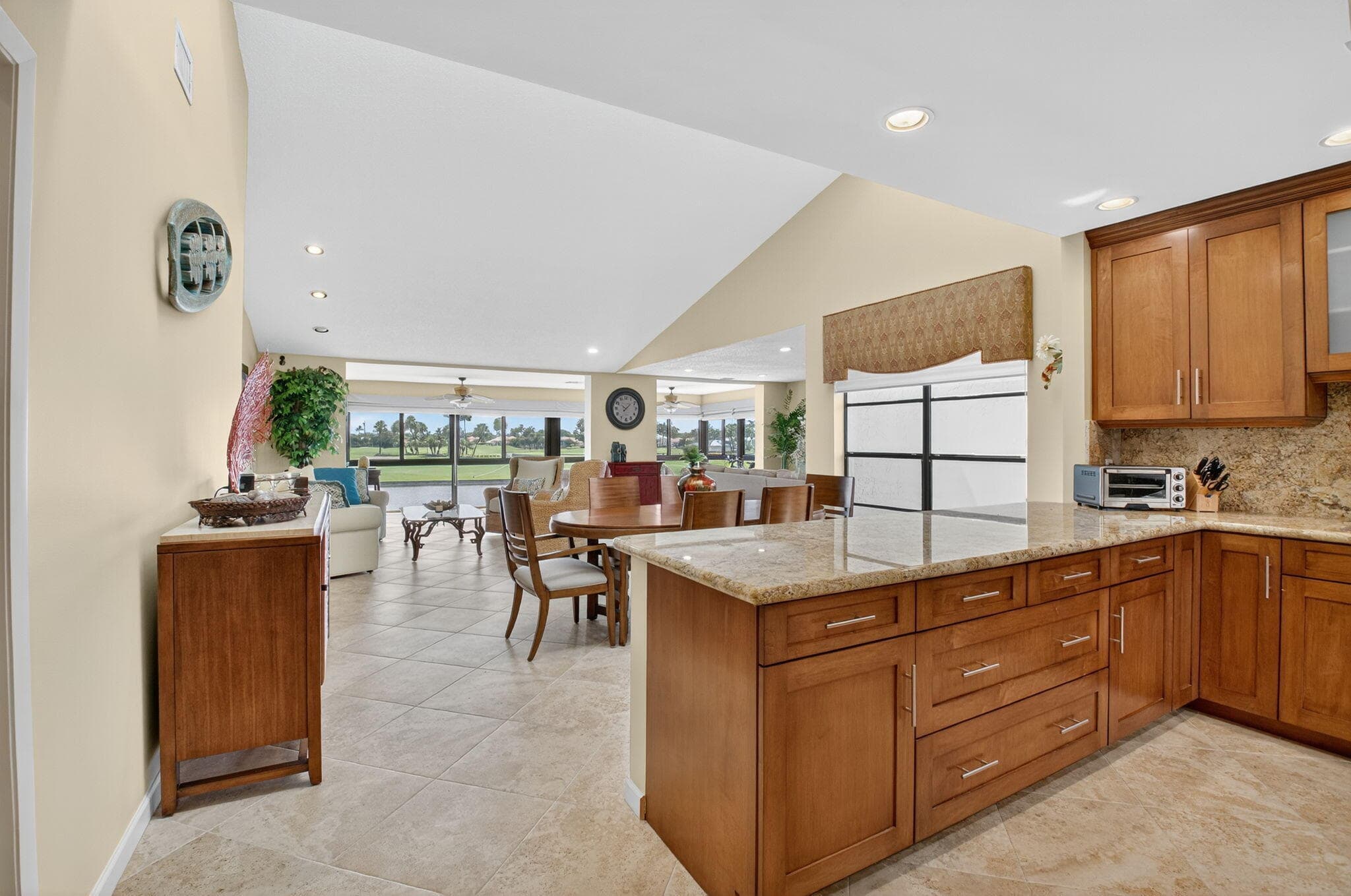 21 Eastgate Drive D, Boynton Beach, FL 33436 — photo 6 of 86