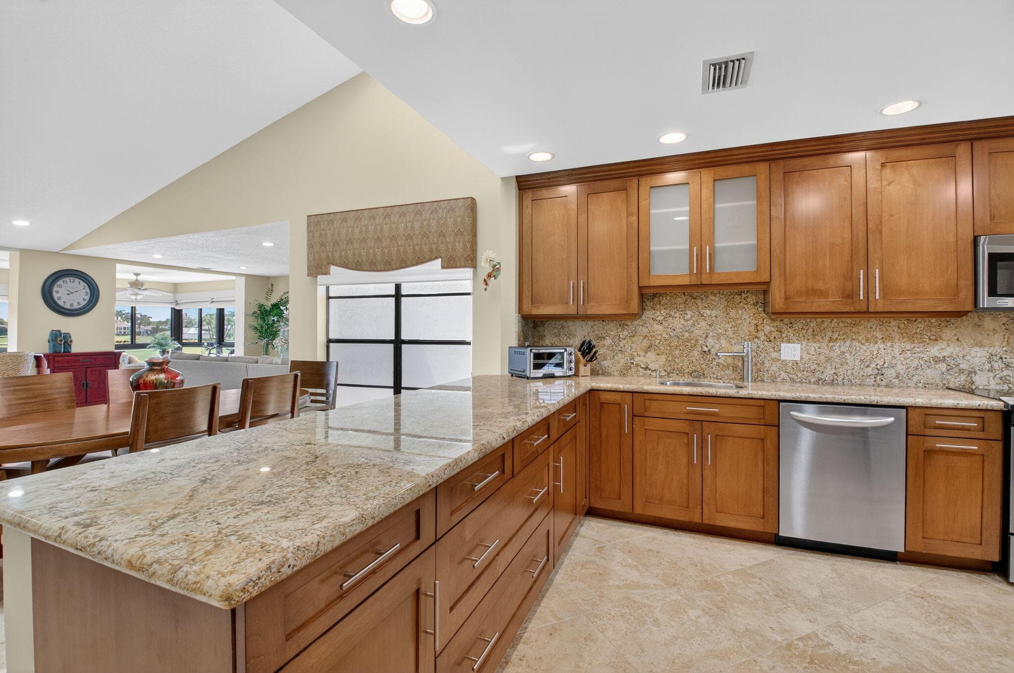 21 Eastgate Drive D, Boynton Beach, FL 33436 — photo 15 of 86