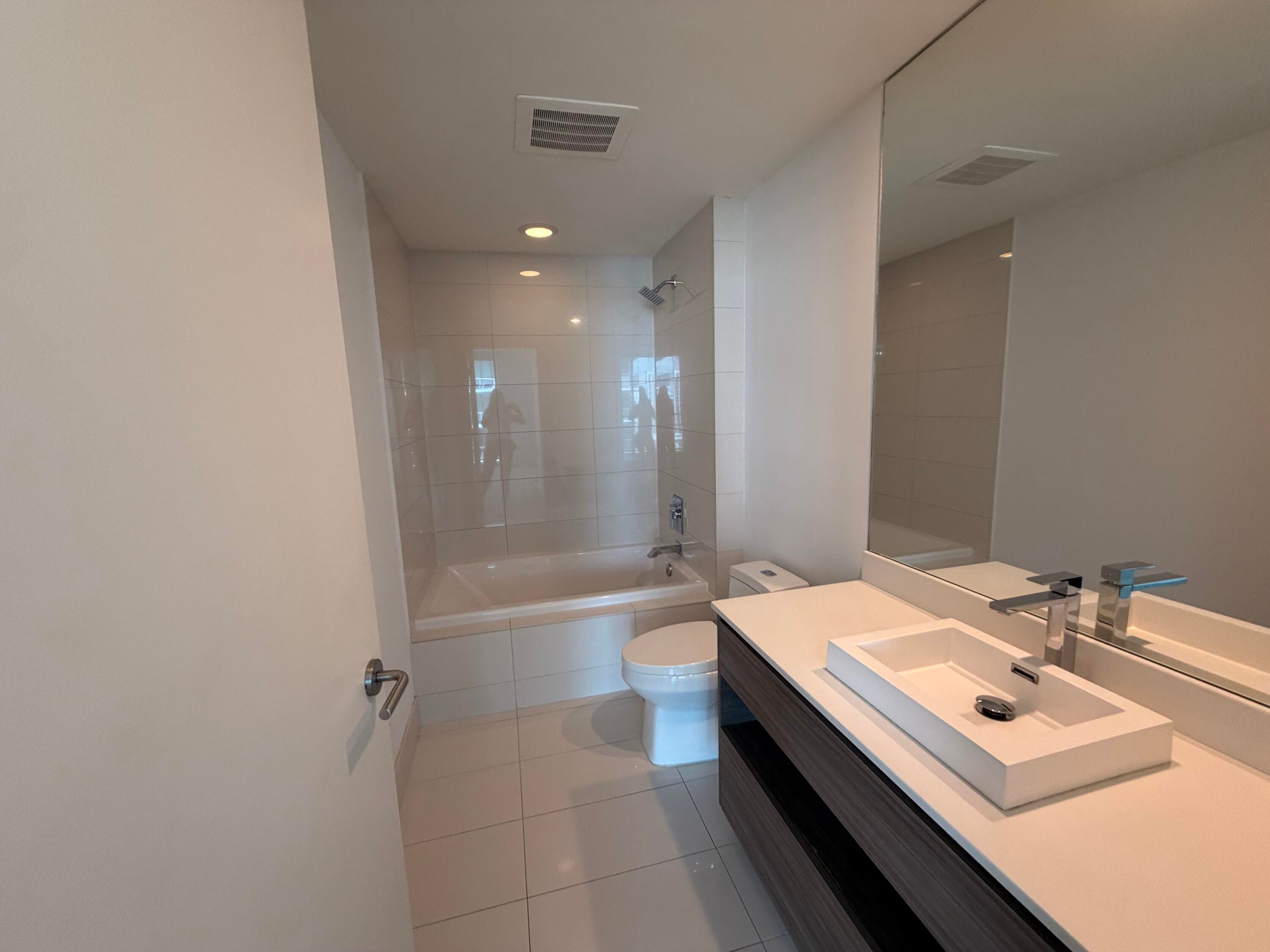 1100 S Miami Avenue 2206, Miami, FL 33130 — photo 7 of 11