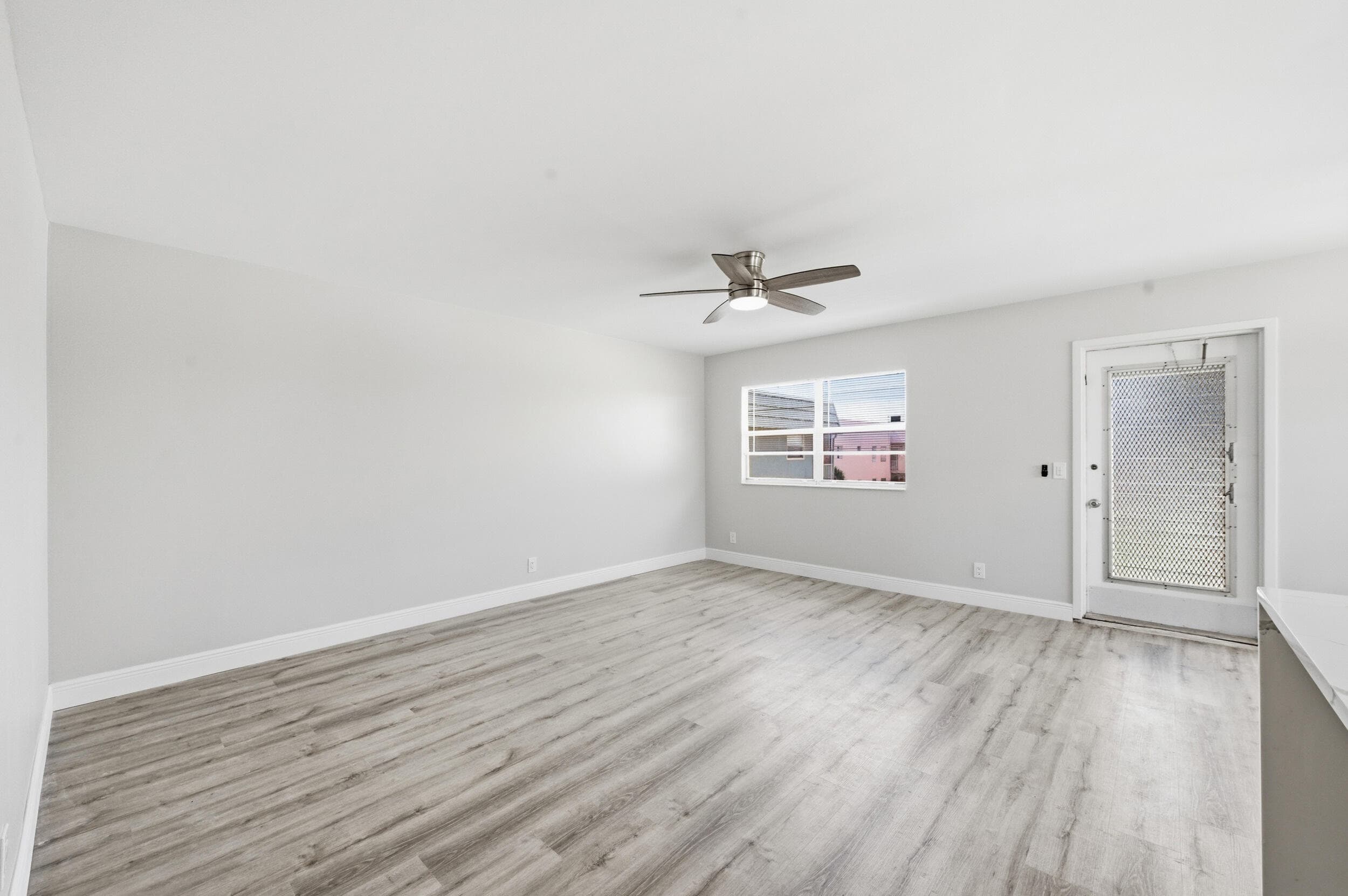 284 Flanders F, Delray Beach, FL 33484 — photo 9 of 75