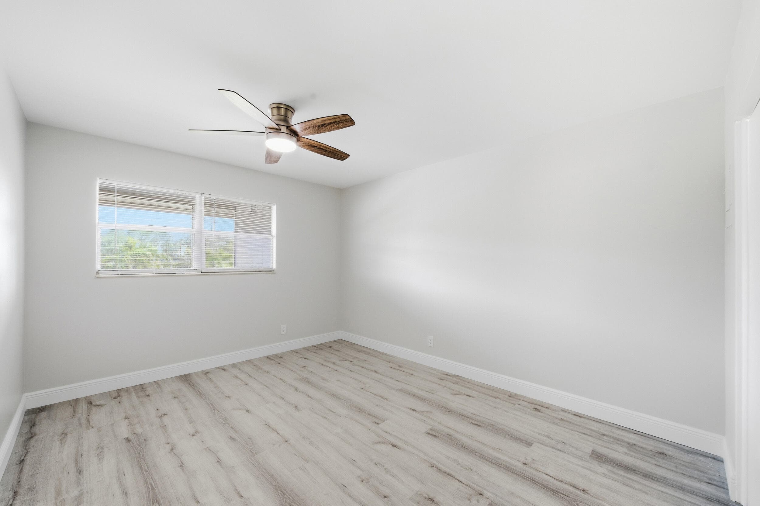 284 Flanders F, Delray Beach, FL 33484 — photo 29 of 75