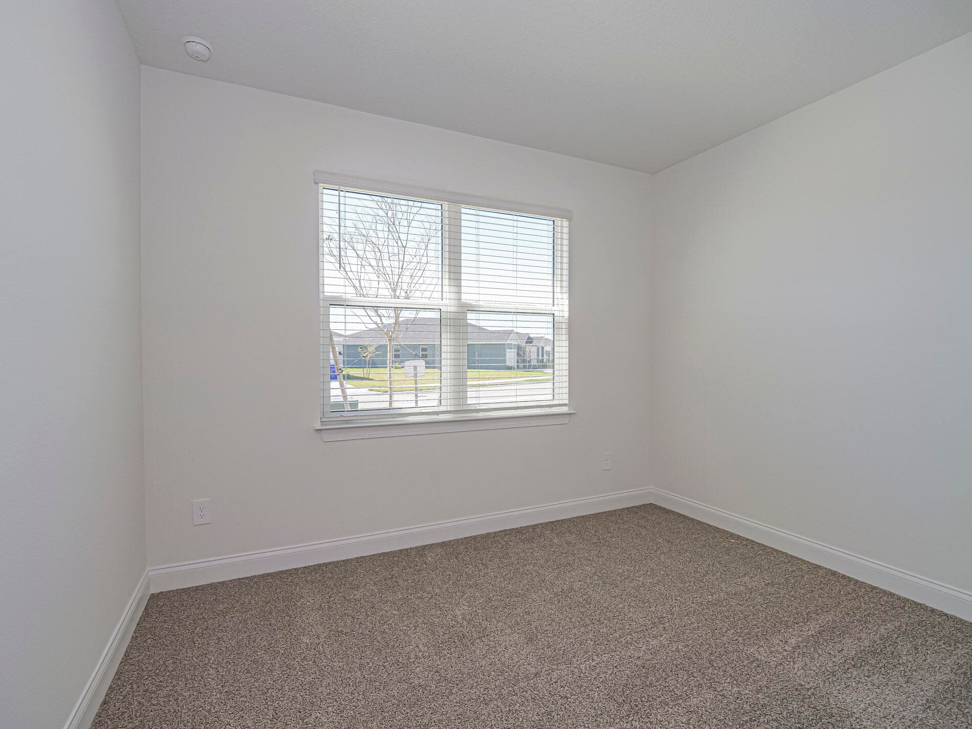 5637 Hampton Park Circle, Vero Beach, FL 32966 — photo 27 of 39