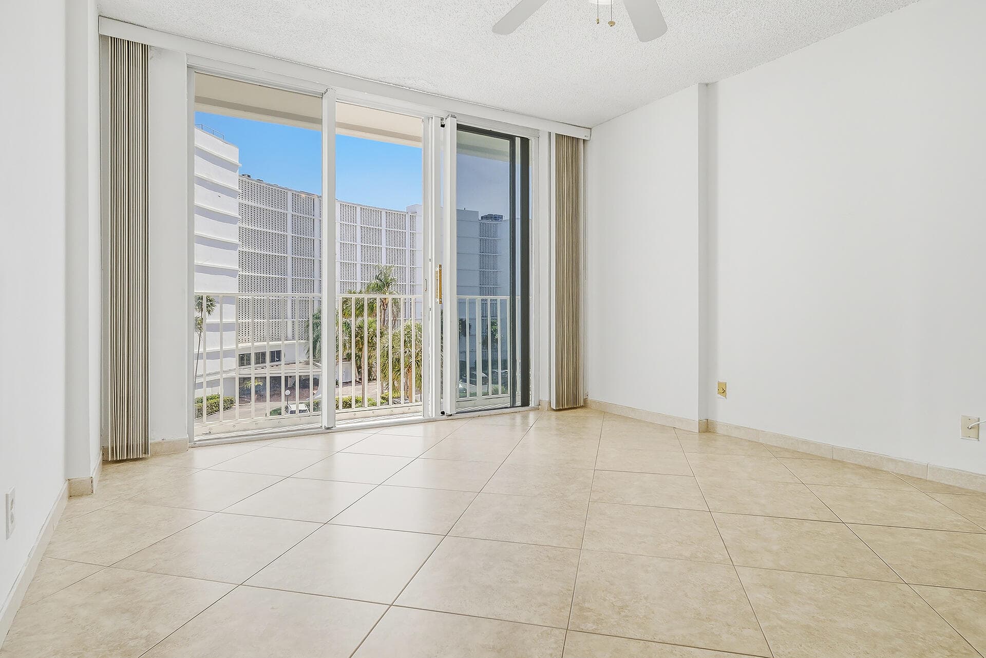 3580 S Ocean Boulevard 4c, South Palm Beach, FL 33480 — photo 22 of 44