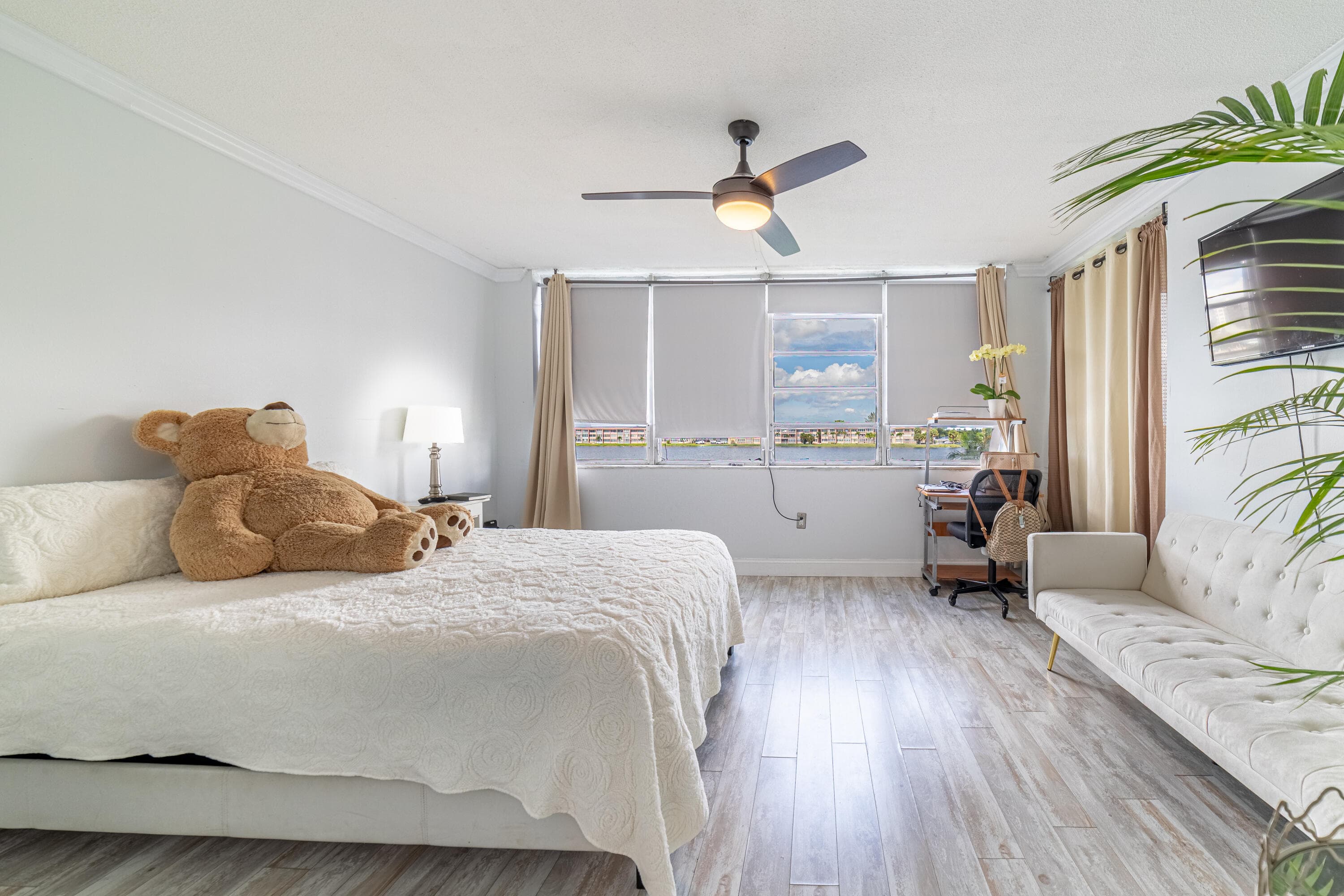 1660 NE 191st Street Unit 311, Miami, FL 33179 — photo 16 of 27