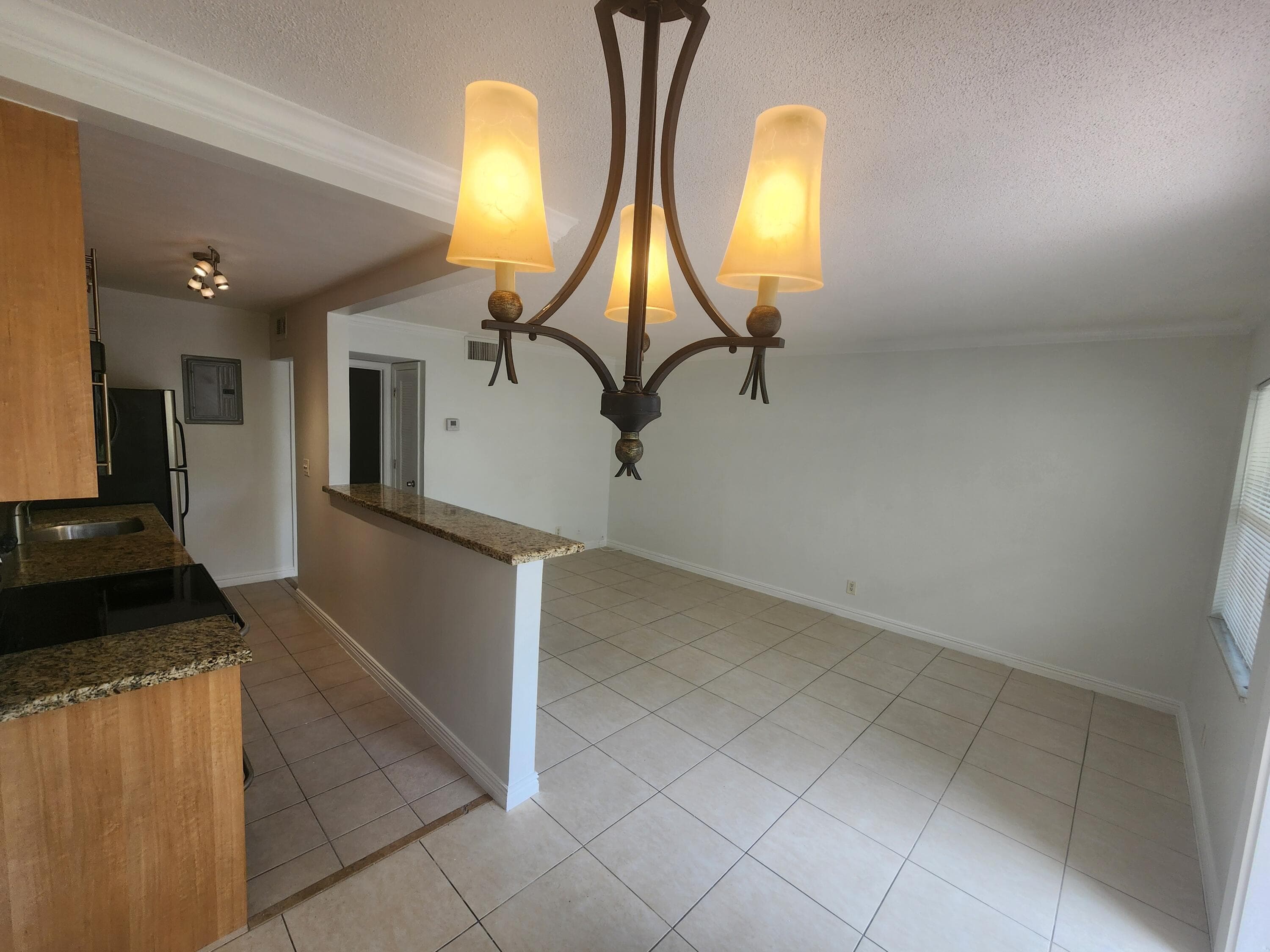 1125 NE 16th Place 105, Fort Lauderdale, FL 33305 — photo 9 of 20