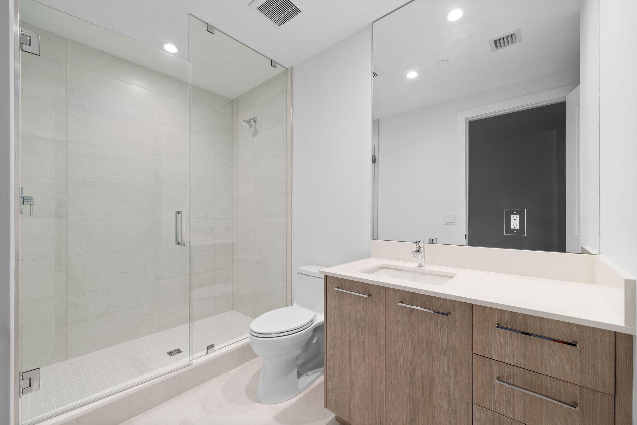 151 N Seabreeze Boulevard E1504, Fort Lauderdale, FL 33304 — photo 26 of 57