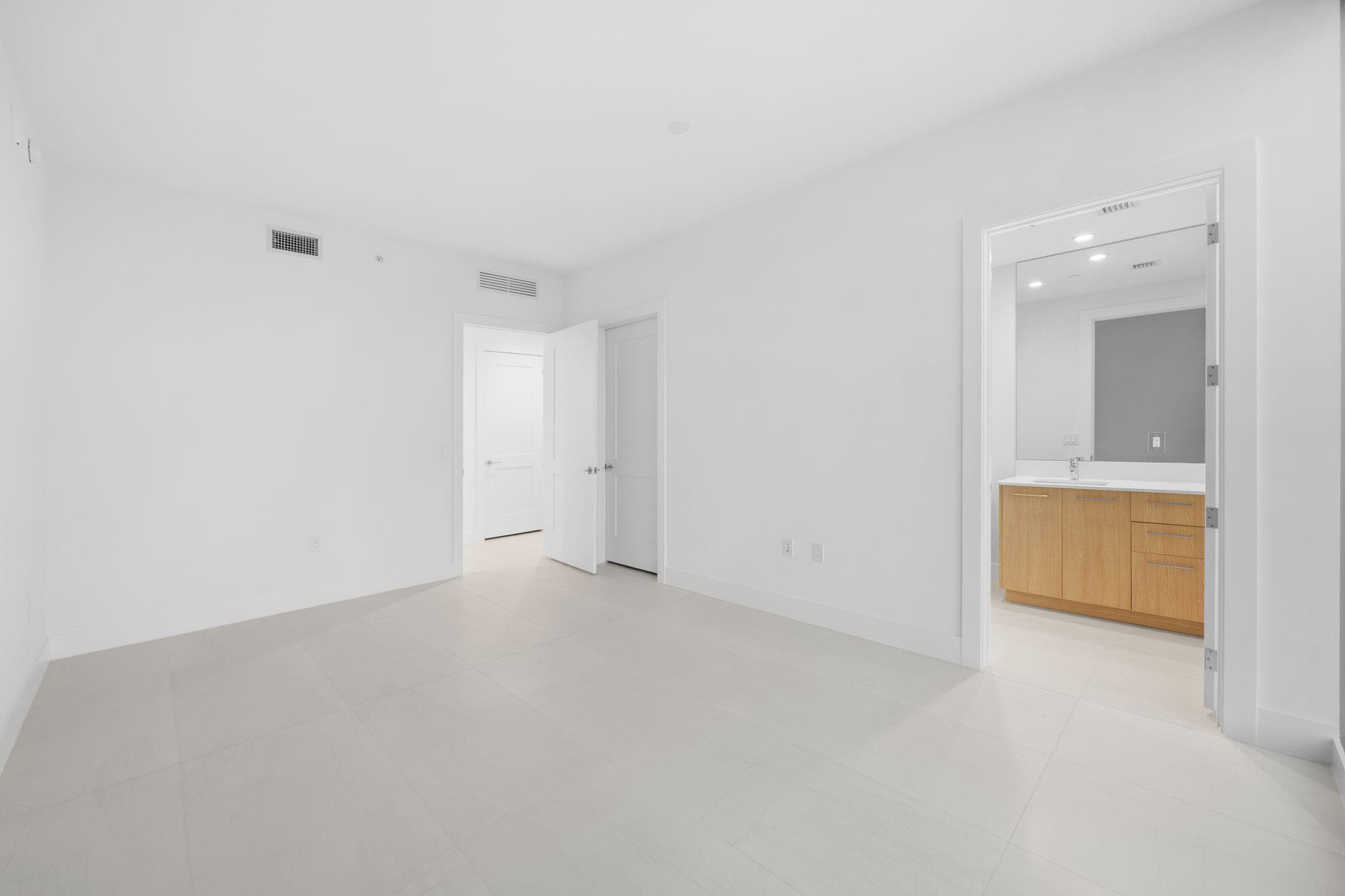 151 N Seabreeze Boulevard E1504, Fort Lauderdale, FL 33304 — photo 23 of 57