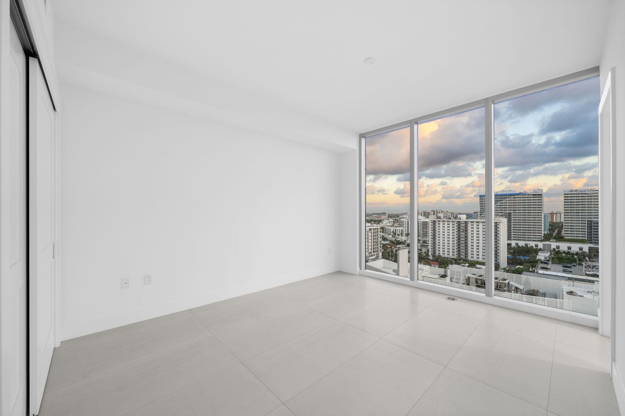 151 N Seabreeze Boulevard E1504, Fort Lauderdale, FL 33304 — photo 18 of 57