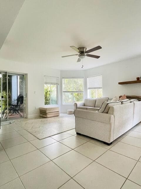 815 W Boynton Beach Boulevard 14-106, Boynton Beach, FL 33426 — photo 4 of 14