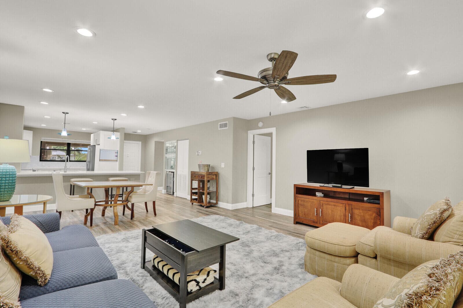 12910 Briarlake Drive 203, Palm Beach Gardens, FL 33418 — photo 11 of 49