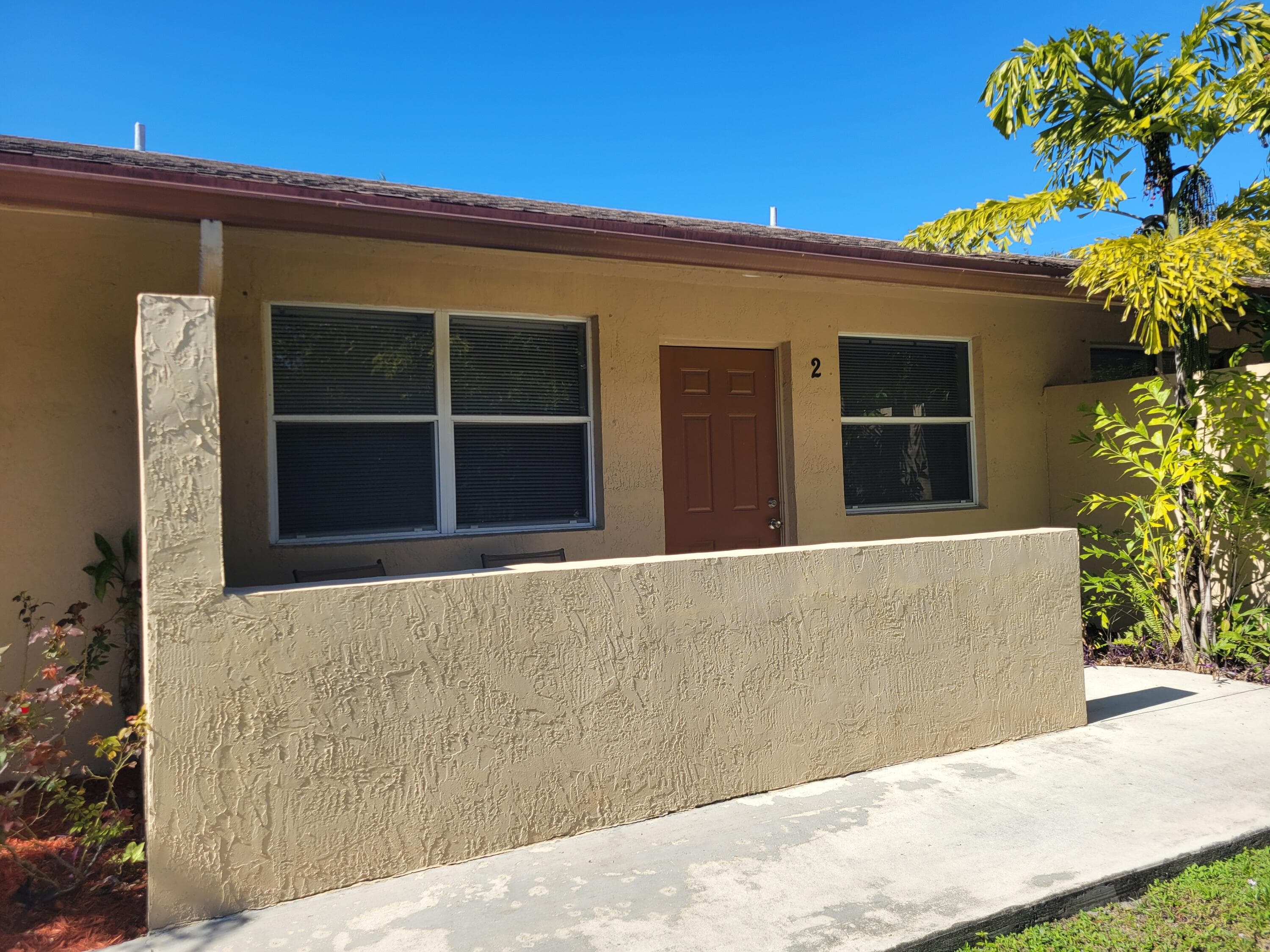 2227 Monroe Street 2, Hollywood, FL 33020 — photo 1 of 7