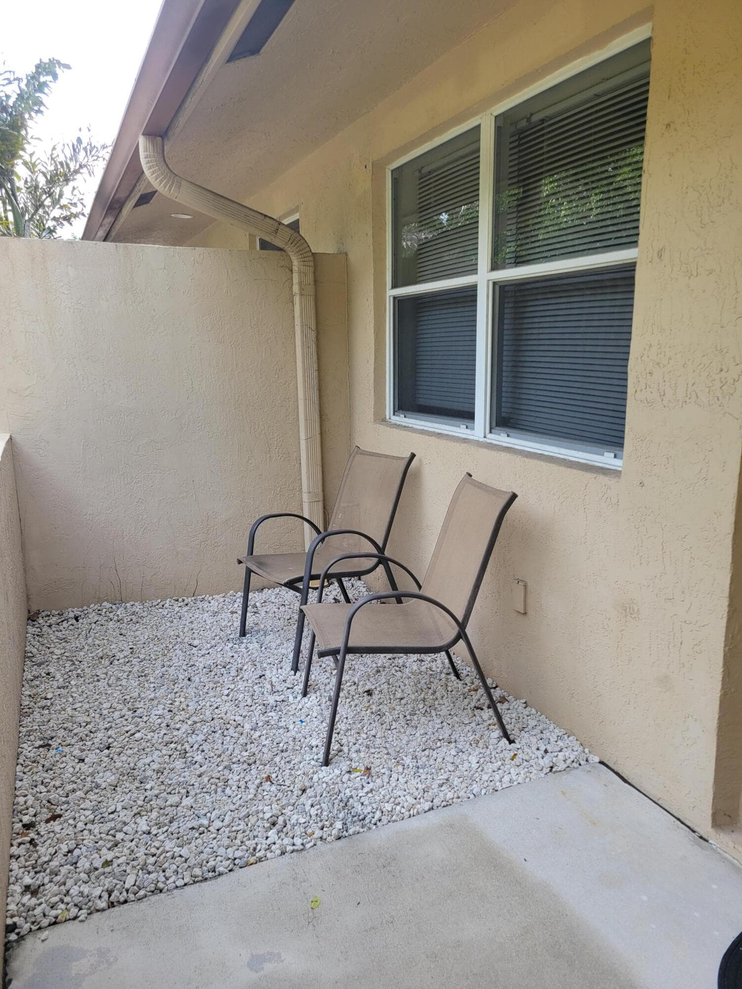 2227 Monroe Street 2, Hollywood, FL 33020 — photo 6 of 7