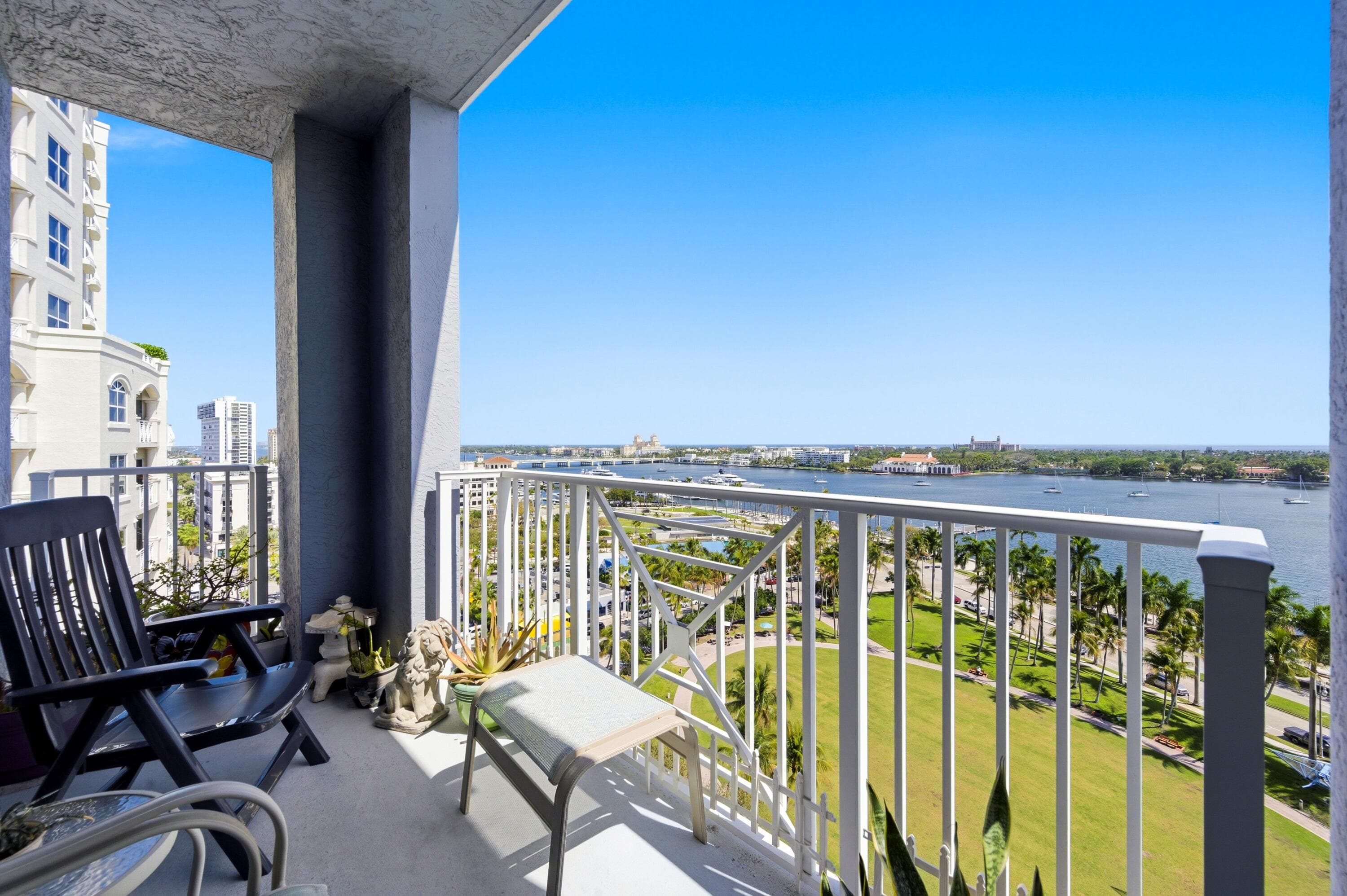 255 Evernia Street 1004, West Palm Beach, FL 33401 — photo 1 of 21