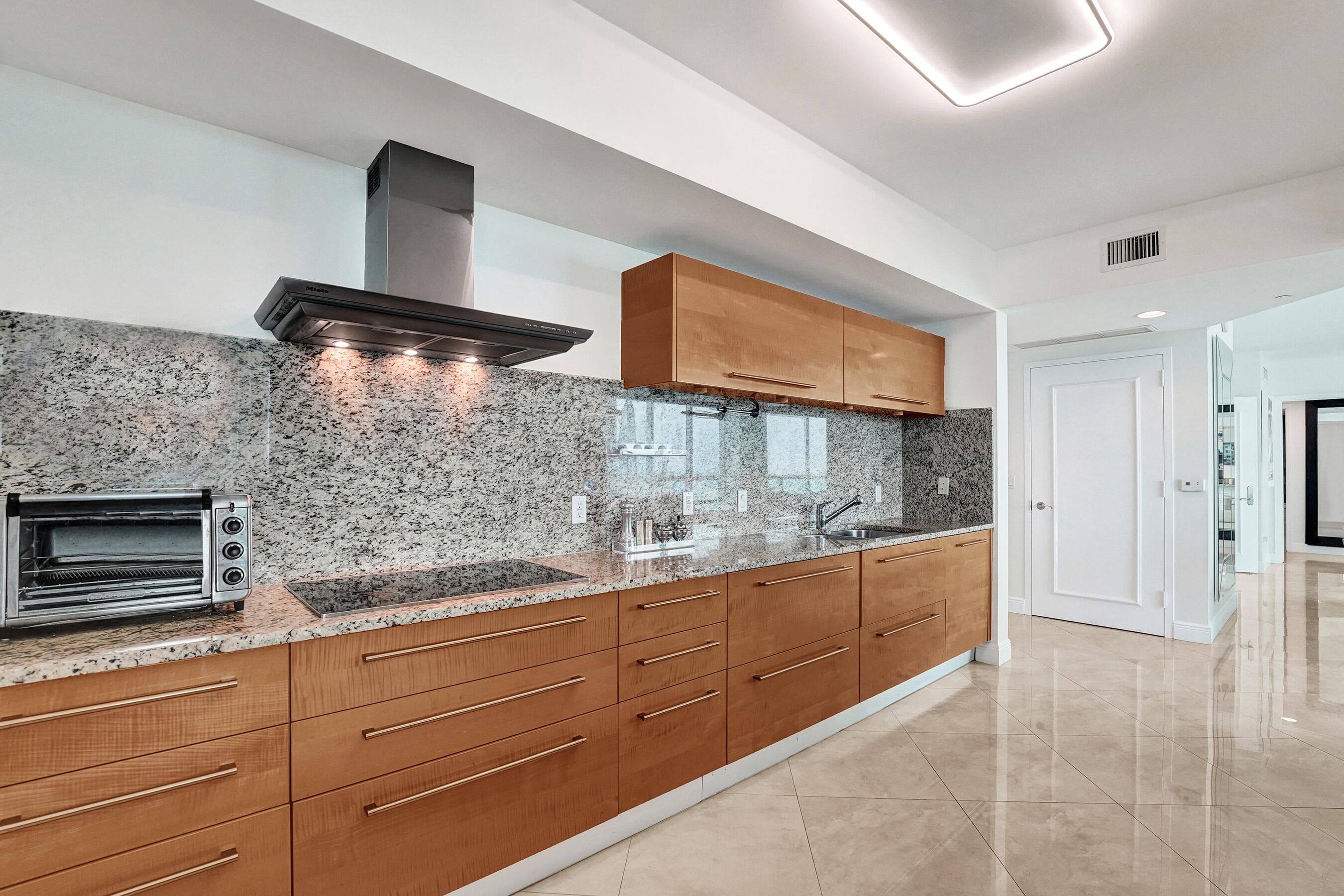 101 S Fort Lauderdale Beach Boulevard 1107, Fort Lauderdale, FL 33316 — photo 17 of 43