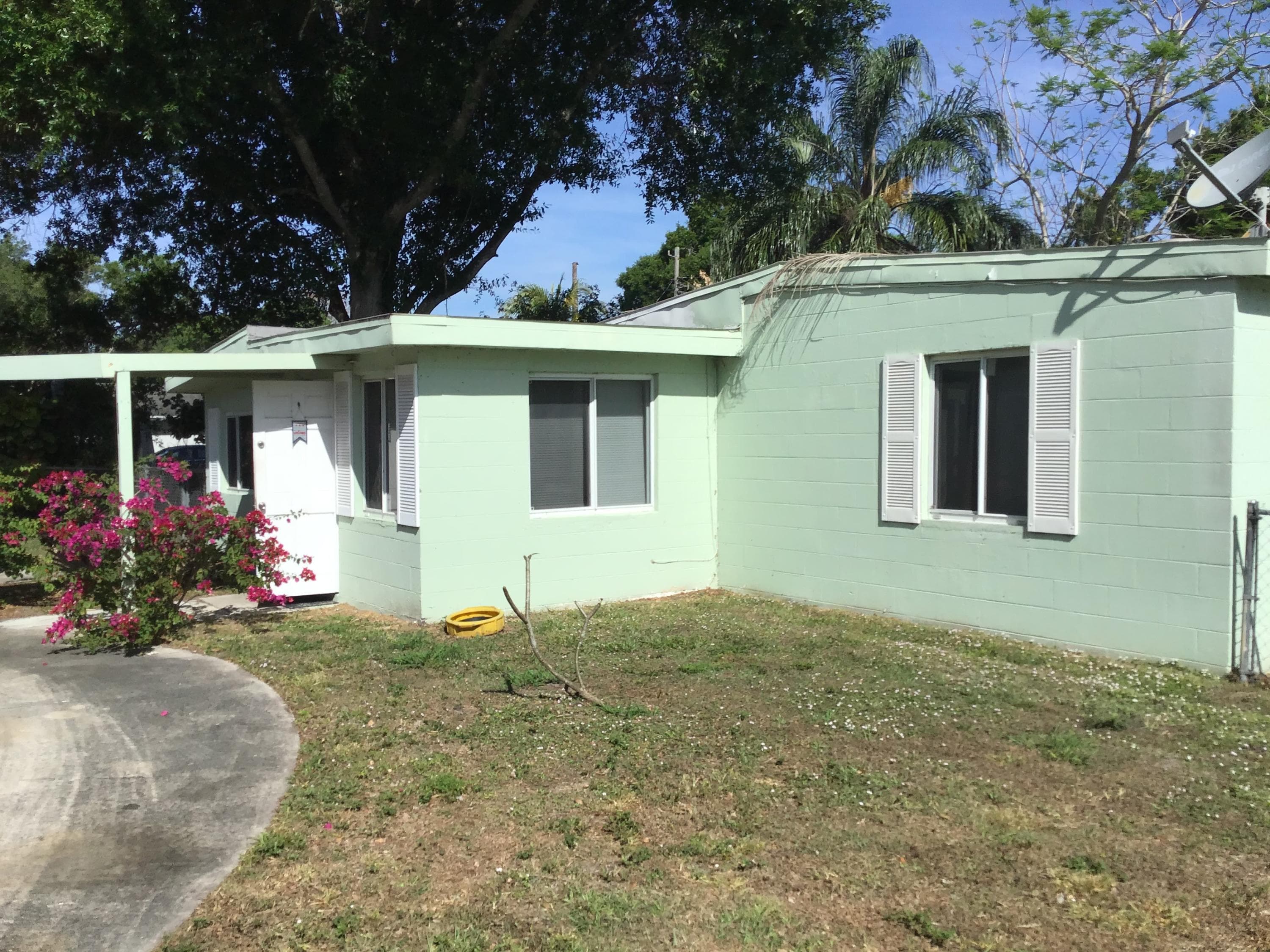 364 Johnston Street, Fort Pierce, FL 34982 — photo 2 of 4