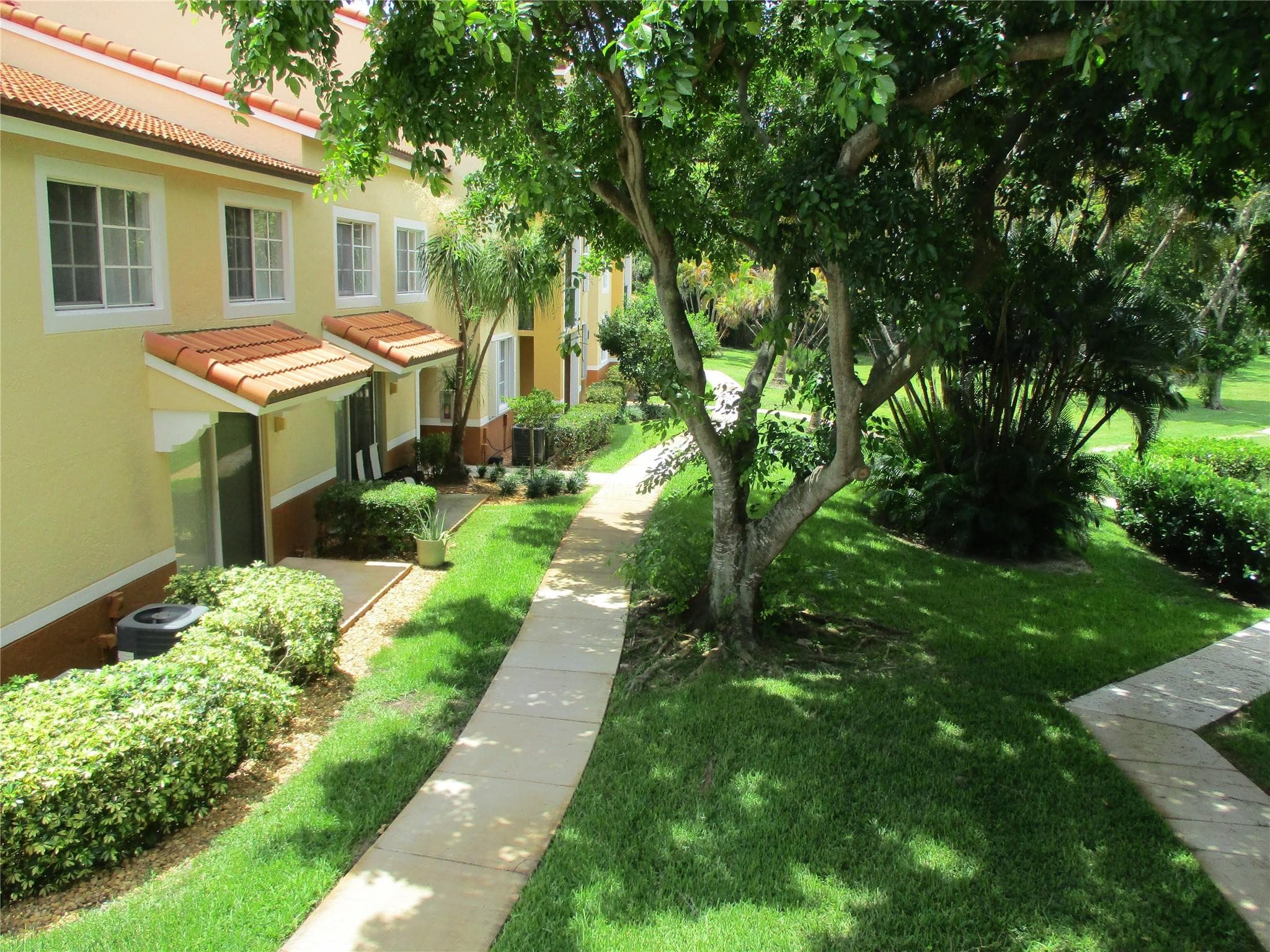 123 Yacht Club Way 206, Hypoluxo, FL 33462 — photo 20 of 39