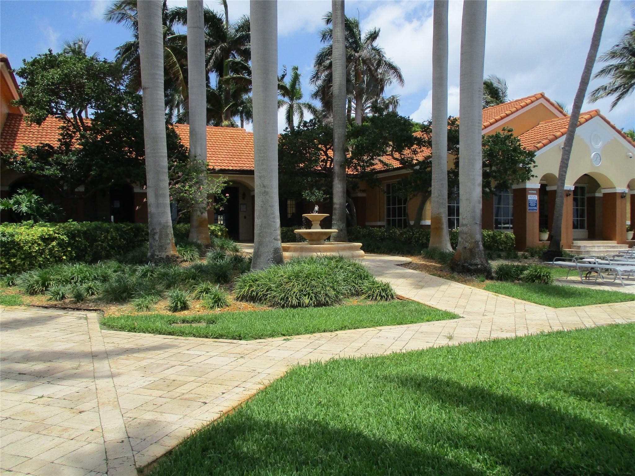 123 Yacht Club Way 206, Hypoluxo, FL 33462 — photo 35 of 39