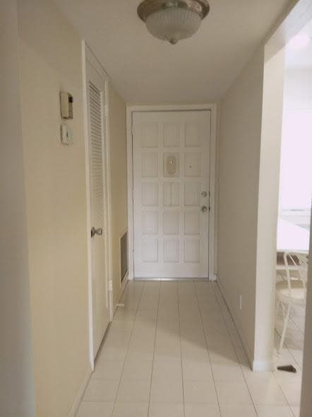 4539 Luxemburg Court 307, Lake Worth, FL 33467 — photo 2 of 8