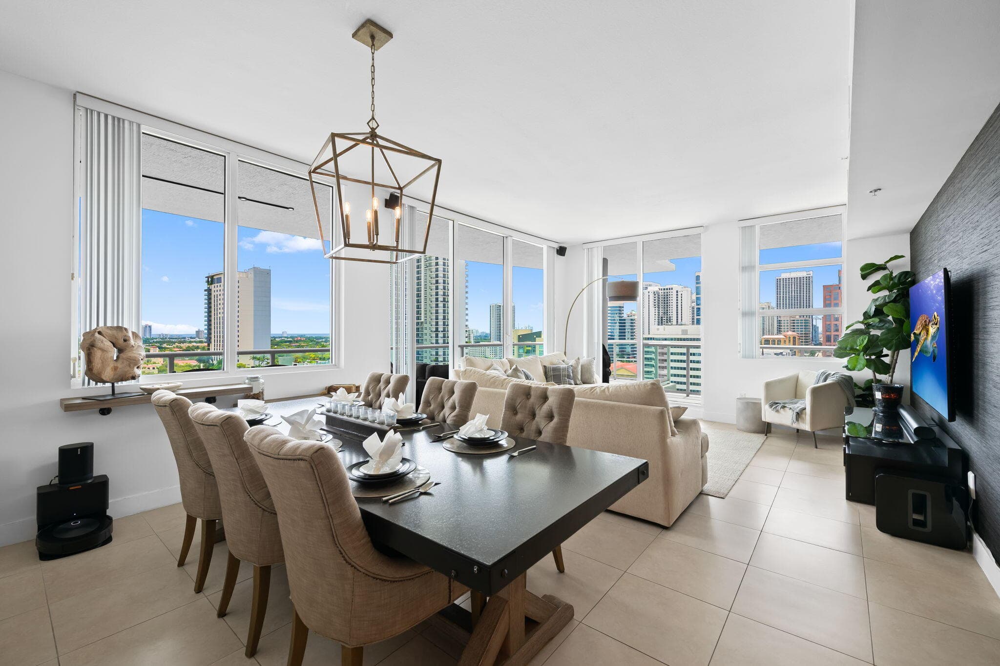 315 NE 3rd Avenue 1506, Fort Lauderdale, FL 33301 — photo 2 of 35