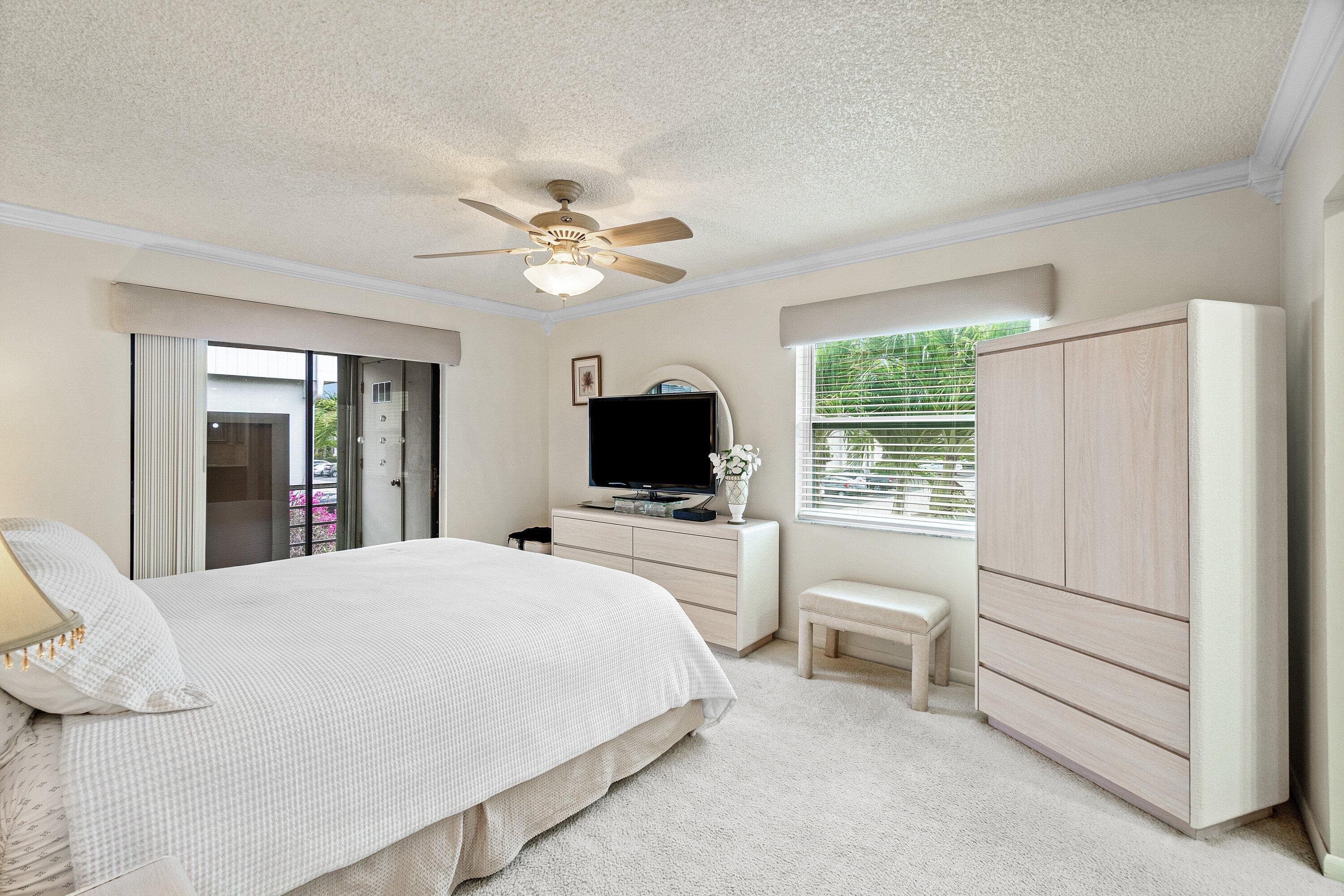 27 Capri A, Delray Beach, FL 33484 — photo 45 of 61